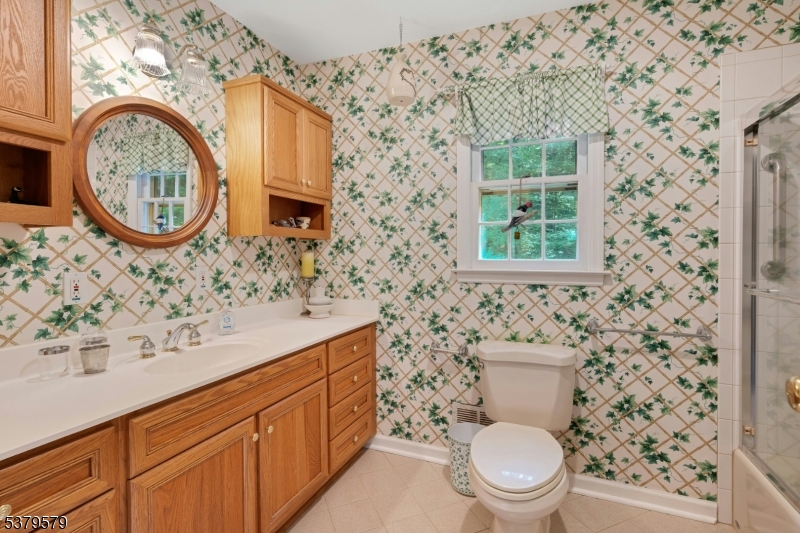 Randolph Twp., New Jersey, 07869, United States, 4 Bedrooms Bedrooms, ,3 BathroomsBathrooms,Residential,For Sale,1925616