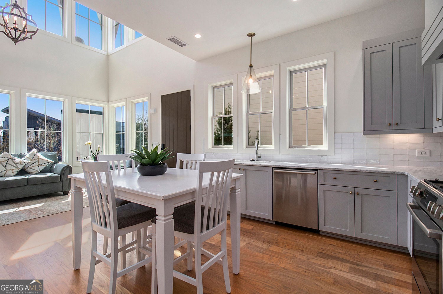 Fayetteville, Georgia, 30214, United States, 3 Bedrooms Bedrooms, ,3 BathroomsBathrooms,Residential,For Sale,1859111