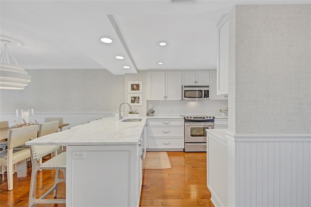 Sarasota, Florida, 34242, United States, 2 Bedrooms Bedrooms, ,2 BathroomsBathrooms,Residential,For Sale,1895415