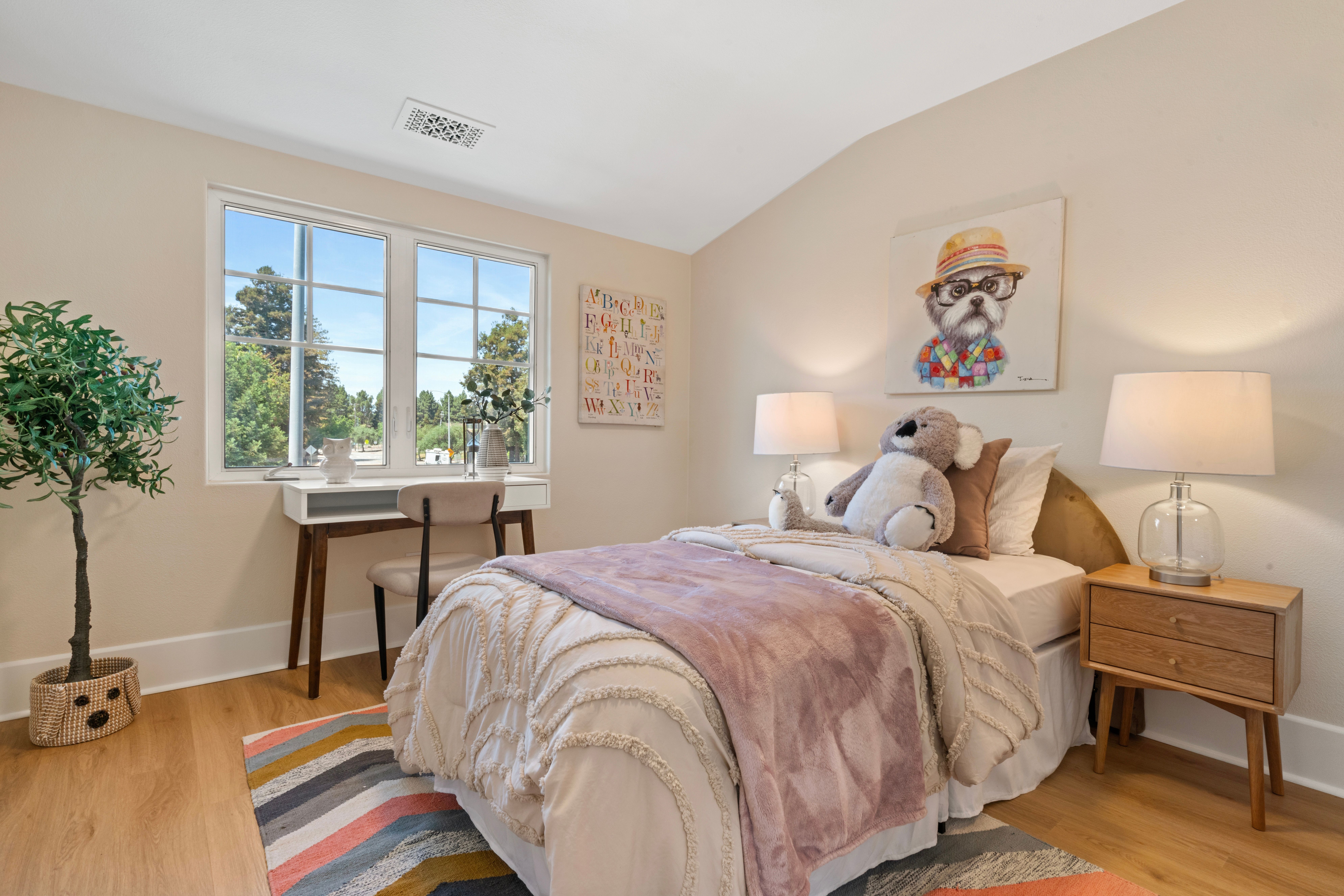  Stunningly Remodeled Craftsman with Top-Rated Warm Springs Schools - 物件實景