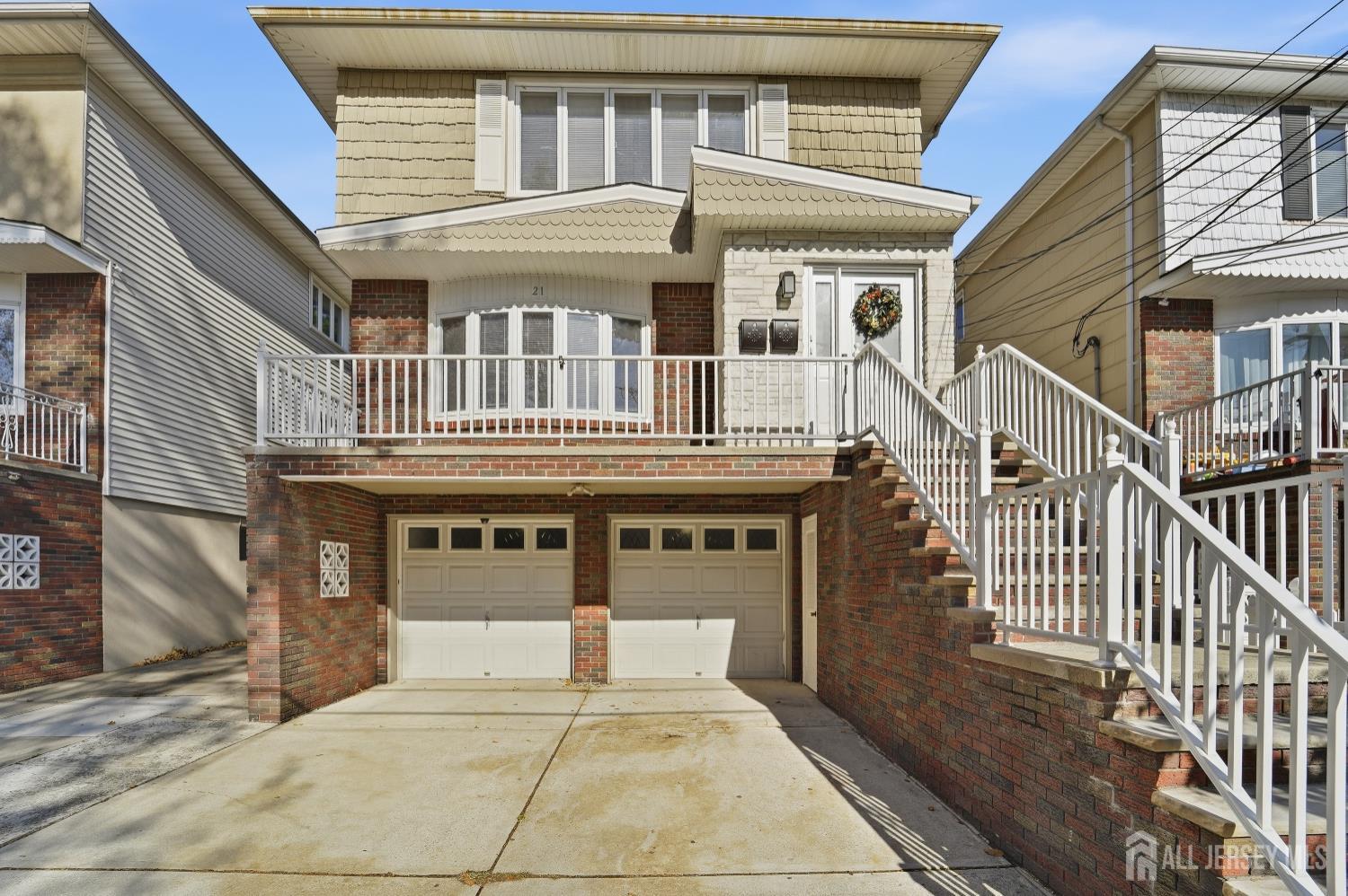 Bayonne, New Jersey, 07002, United States, ,Residential,For Sale,1992894