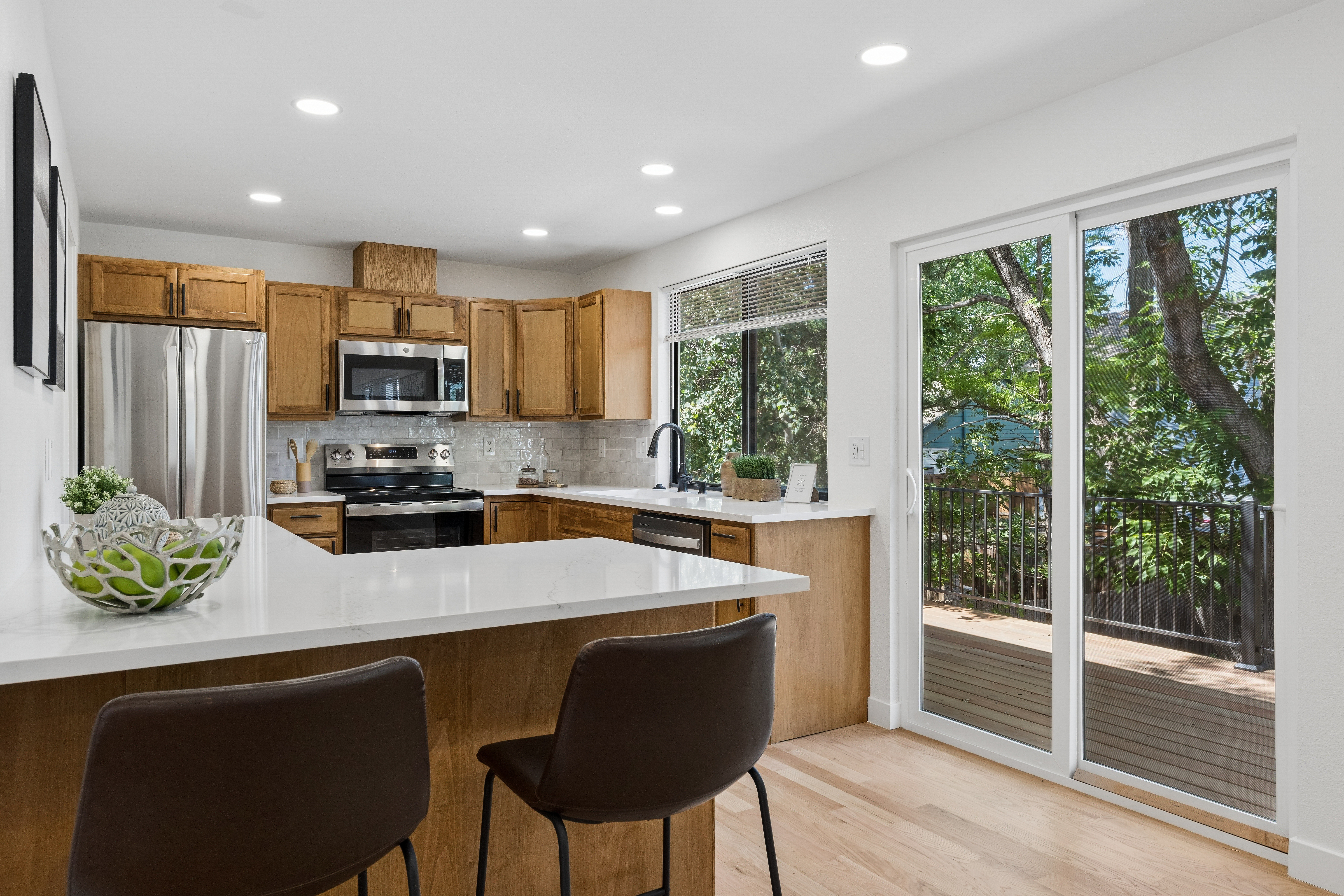  Completely reimagined, refreshed, and ready, this charming home on quiet street - 物件實景