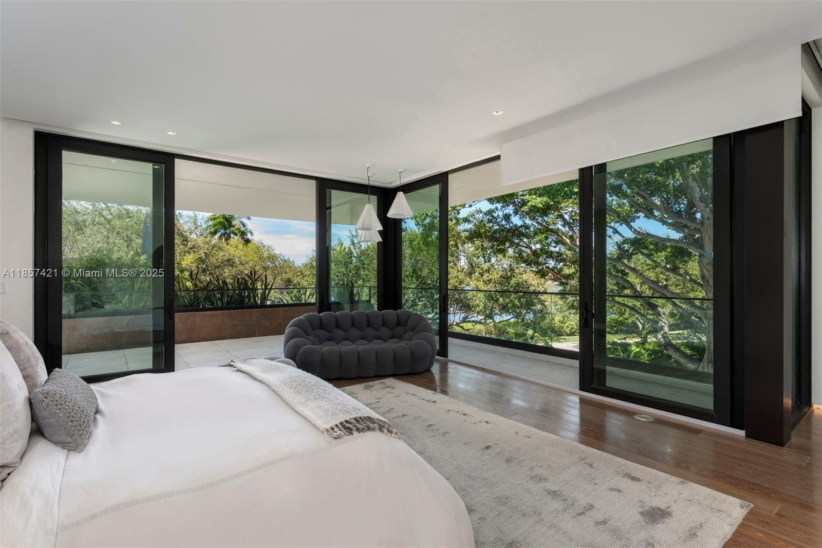 Coral Gables, Florida, 33156, United States, 8 Bedrooms Bedrooms, ,11 BathroomsBathrooms,Residential,For Sale,1938672