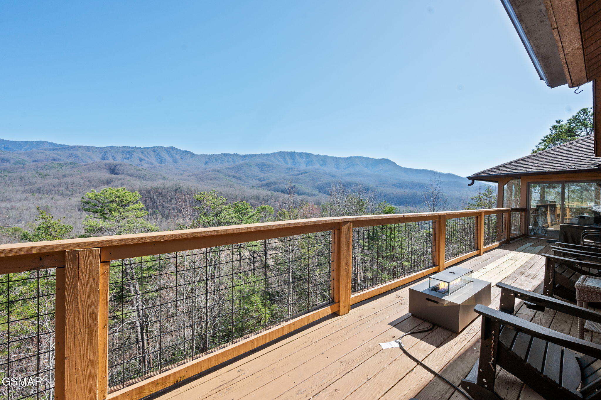 Gatlinburg, Tennessee, 37738, United States, 3 Bedrooms Bedrooms, ,3 BathroomsBathrooms,Residential,For Sale,1977733