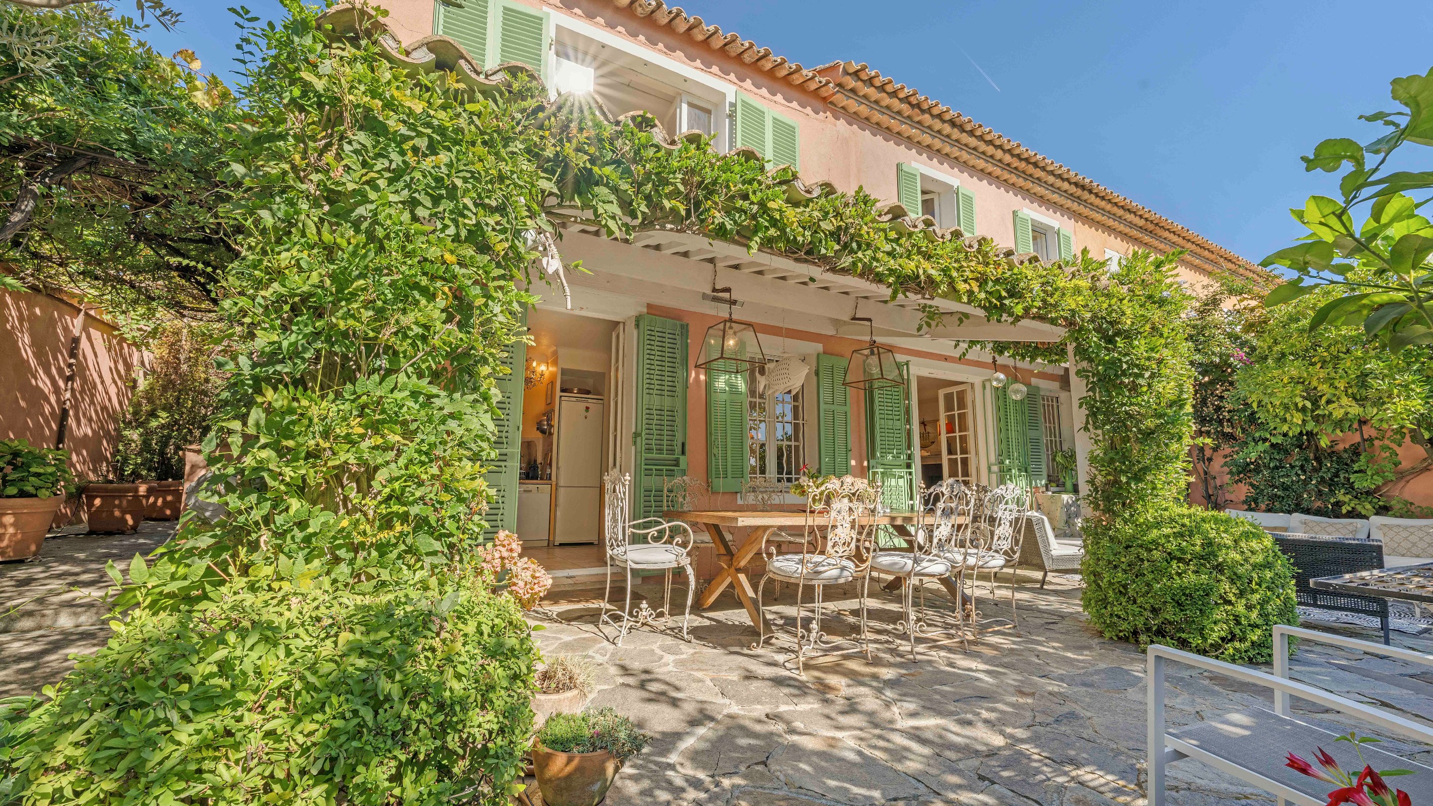  Charming Provençal villa with sea view near Saint-Tropez – French Riviera - 物件實景