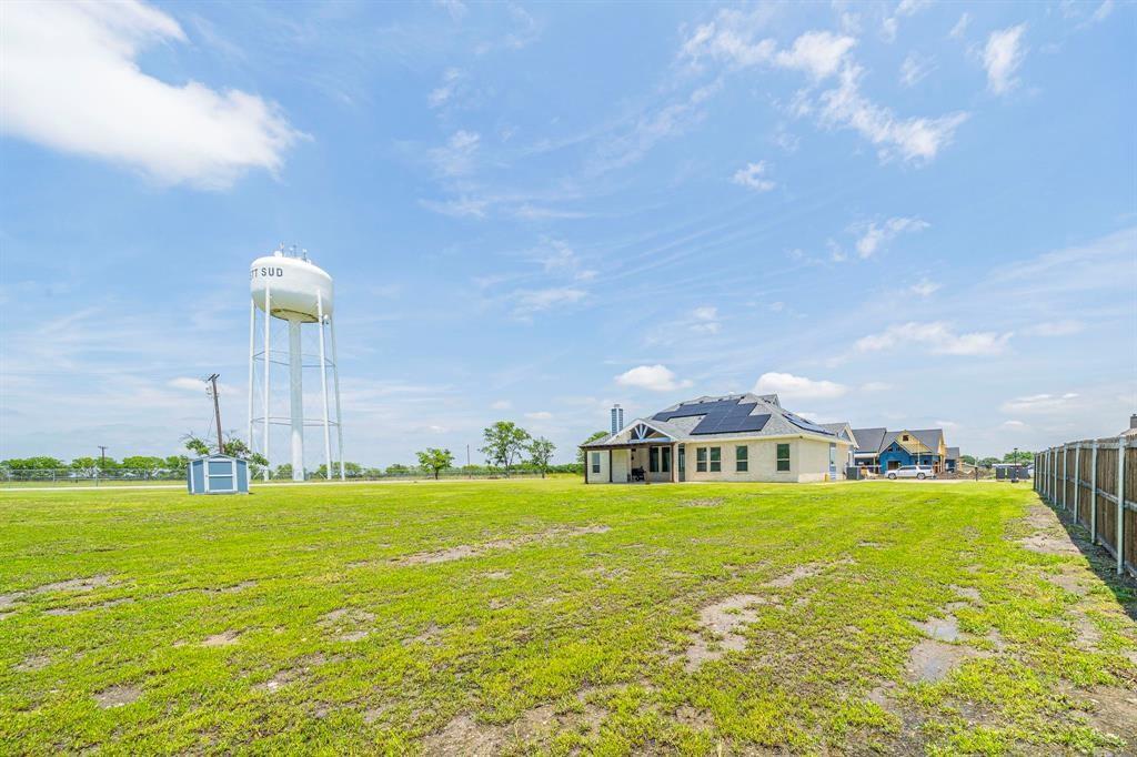 Waxahachie, Texas, 75165, United States, 4 Bedrooms Bedrooms, ,3 BathroomsBathrooms,Residential,For Sale,2007543