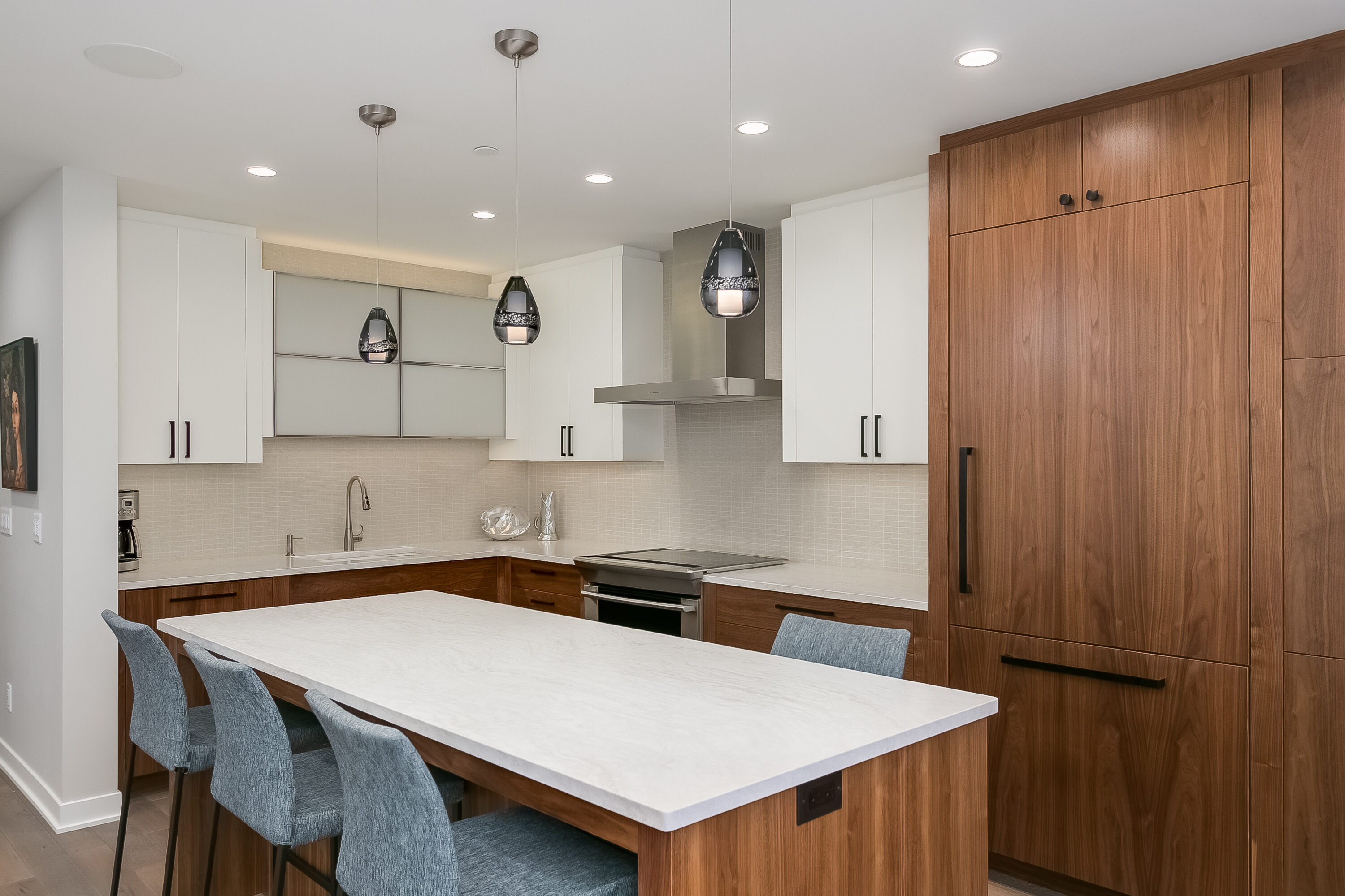  Luxurious Reimagined Downtown Condo - 物件實景