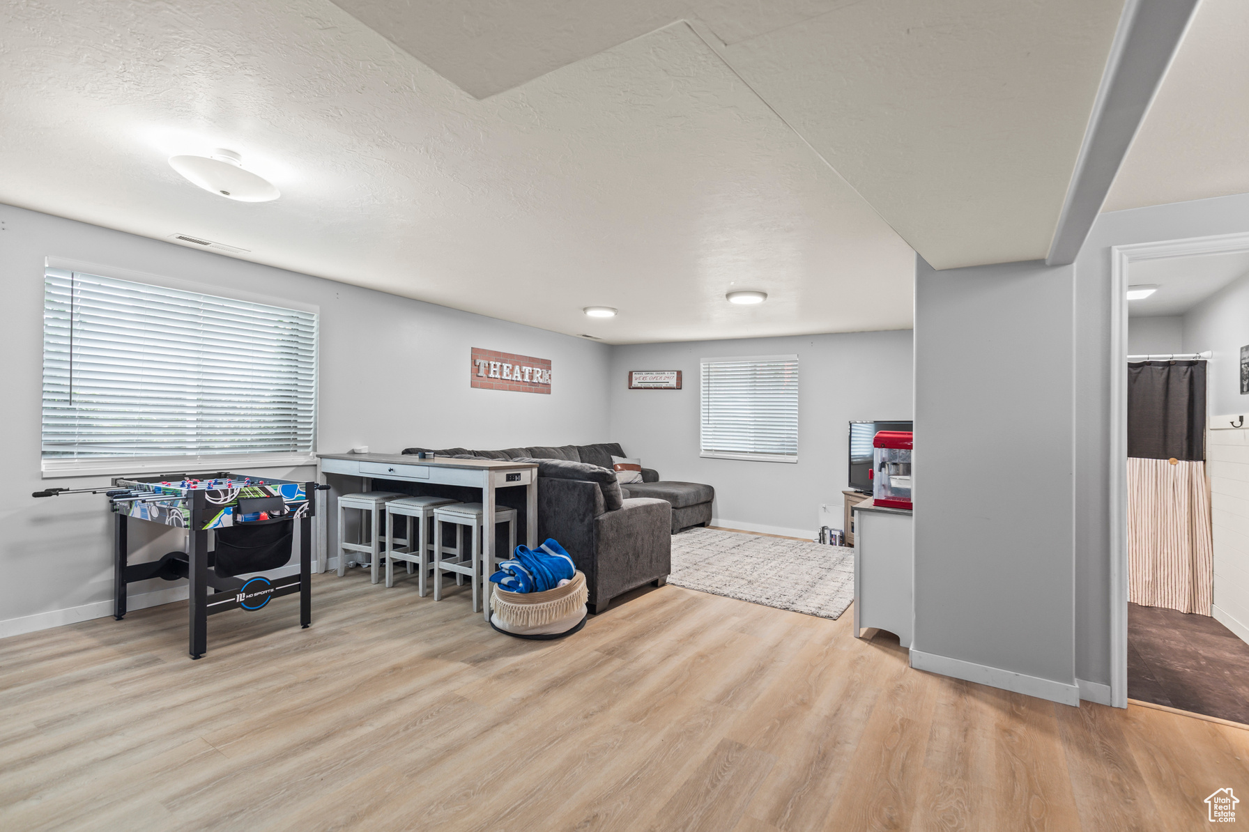 Richfield, Utah, 84701, United States, 6 Bedrooms Bedrooms, ,4 BathroomsBathrooms,Residential,For Sale,1885344