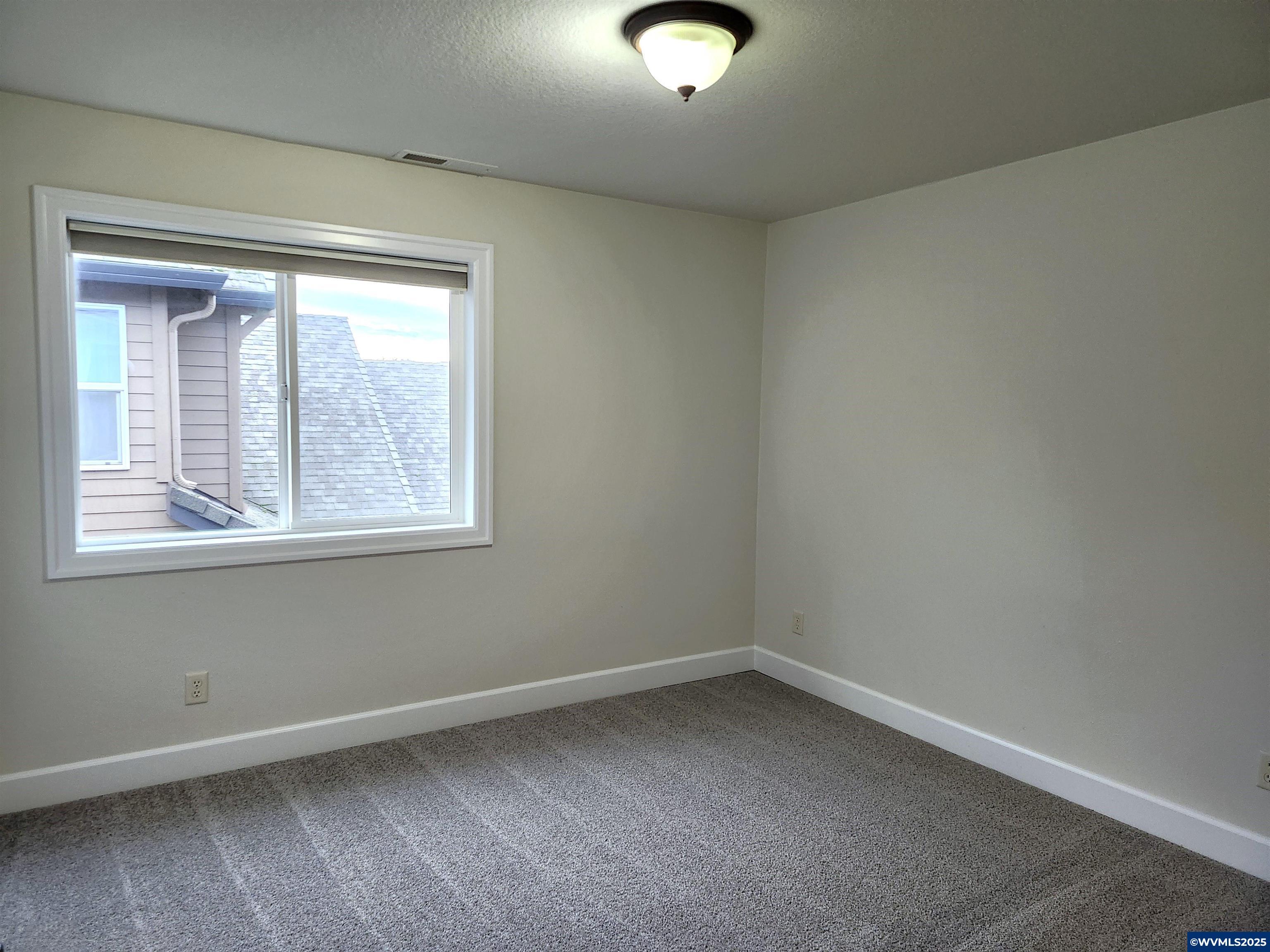 Salem, Oregon, 97304, United States, 4 Bedrooms Bedrooms, ,3 BathroomsBathrooms,Residential,For Sale,1840463