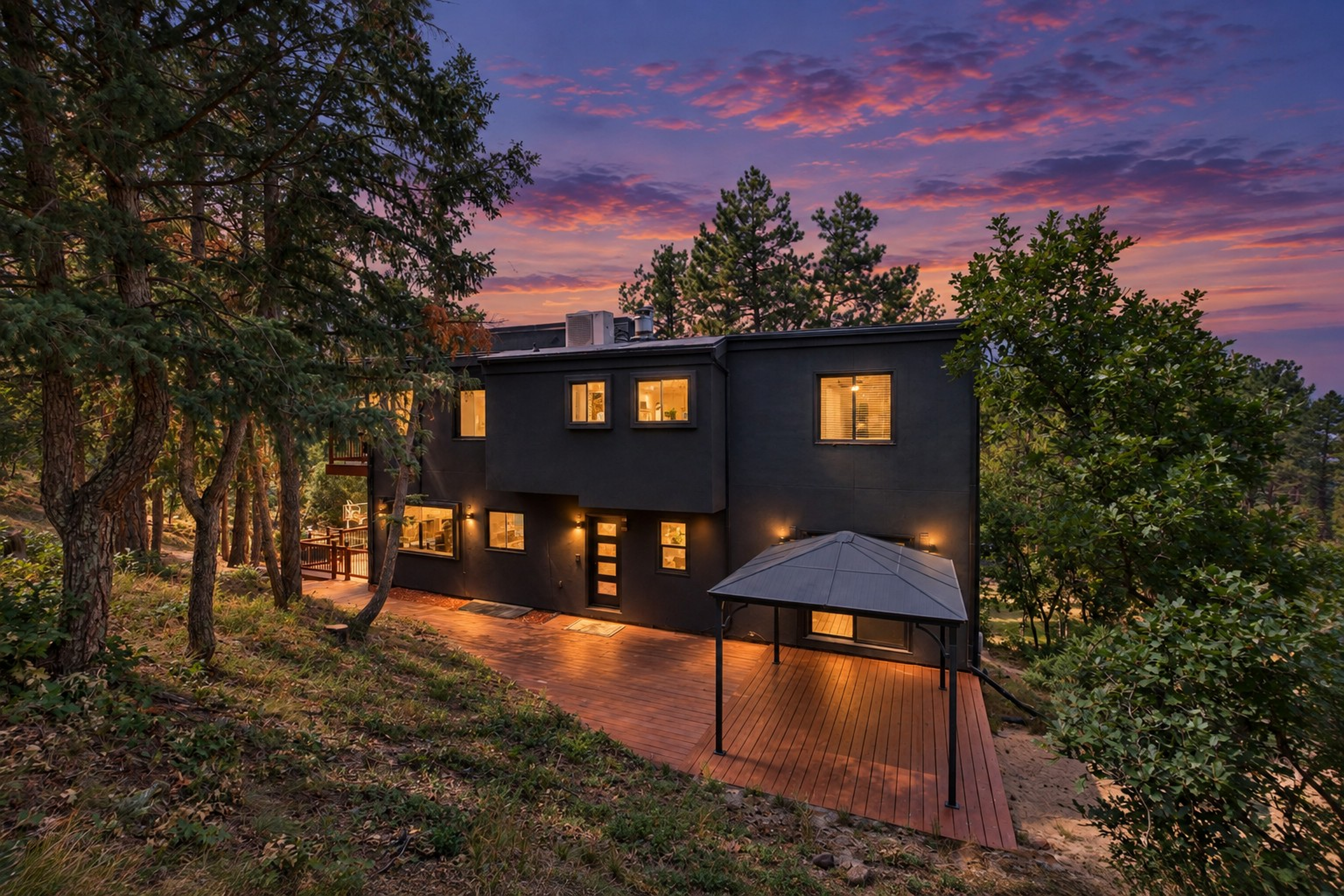  Private Wooded Retreat - 物件實景