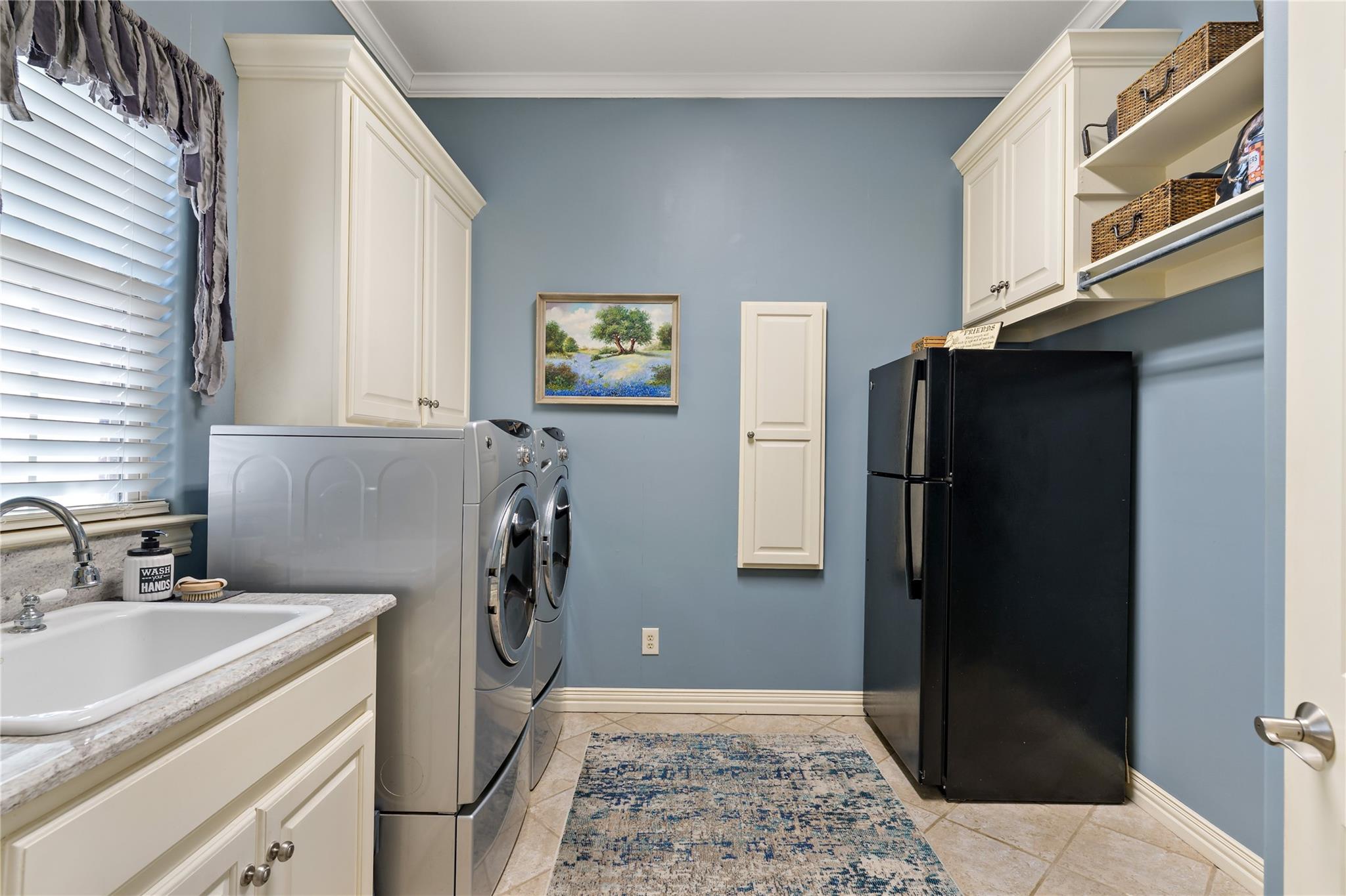 Powderly, Texas, 75473, United States, 5 Bedrooms Bedrooms, ,5 BathroomsBathrooms,Residential,For Sale,2024078