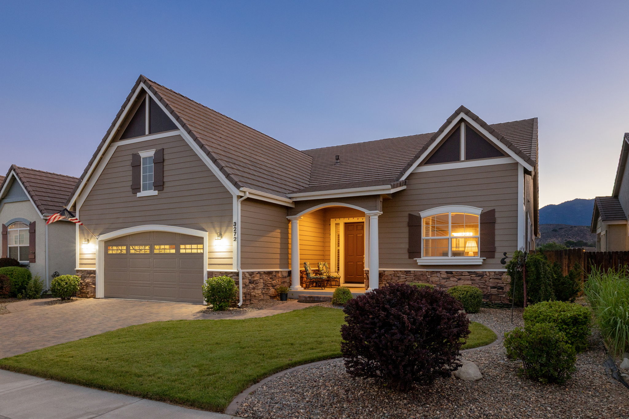  Refined Minden Living with Designer Touches and Captivating Mountain Views - 物件實景