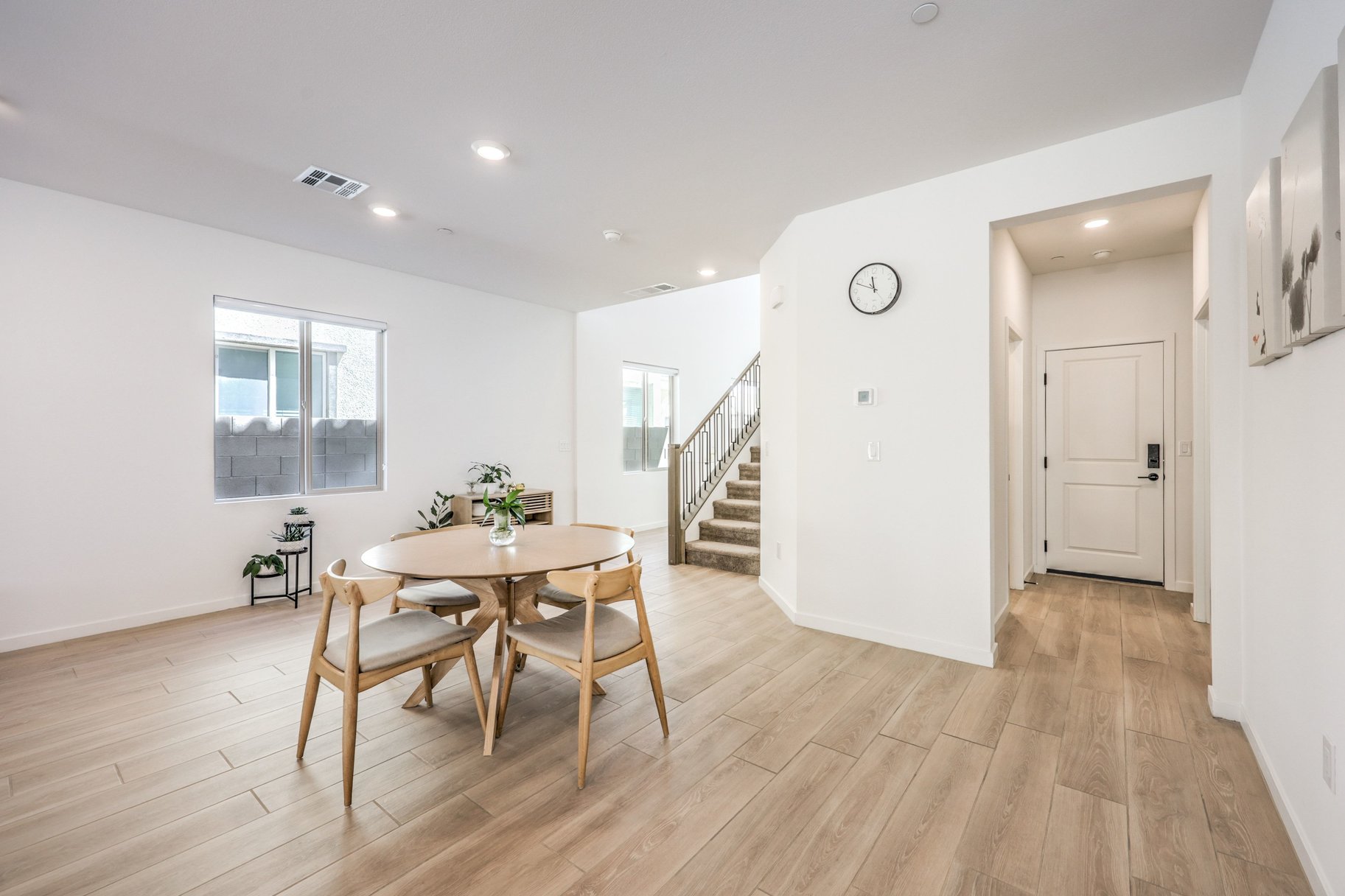  Beautifully Upgraded 2-Story Home in a Gated Community in Summerlin West - 物件實景