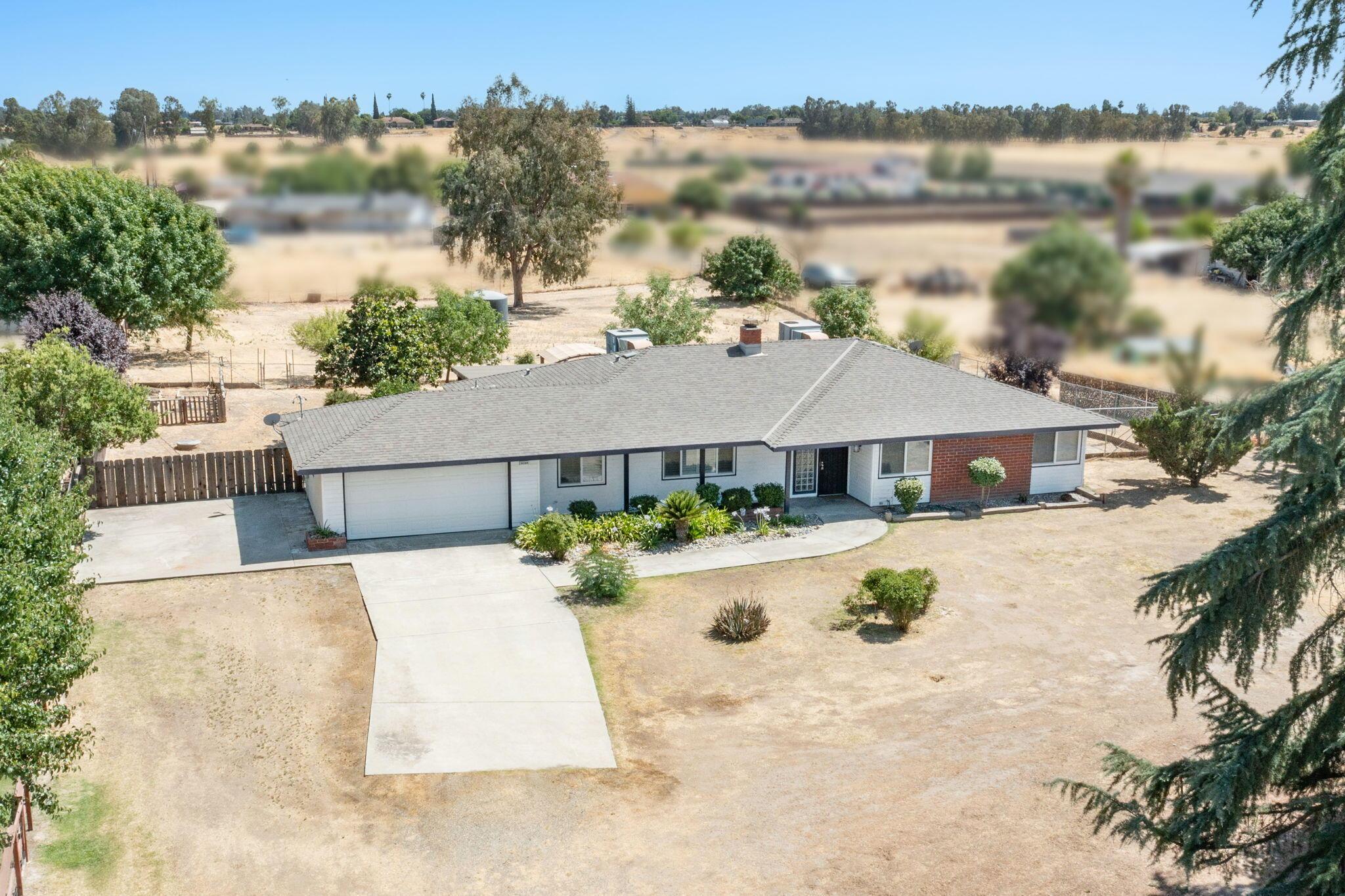 Madera, California, 93636, United States, 4 Bedrooms Bedrooms, ,3 BathroomsBathrooms,Residential,For Sale,1981366