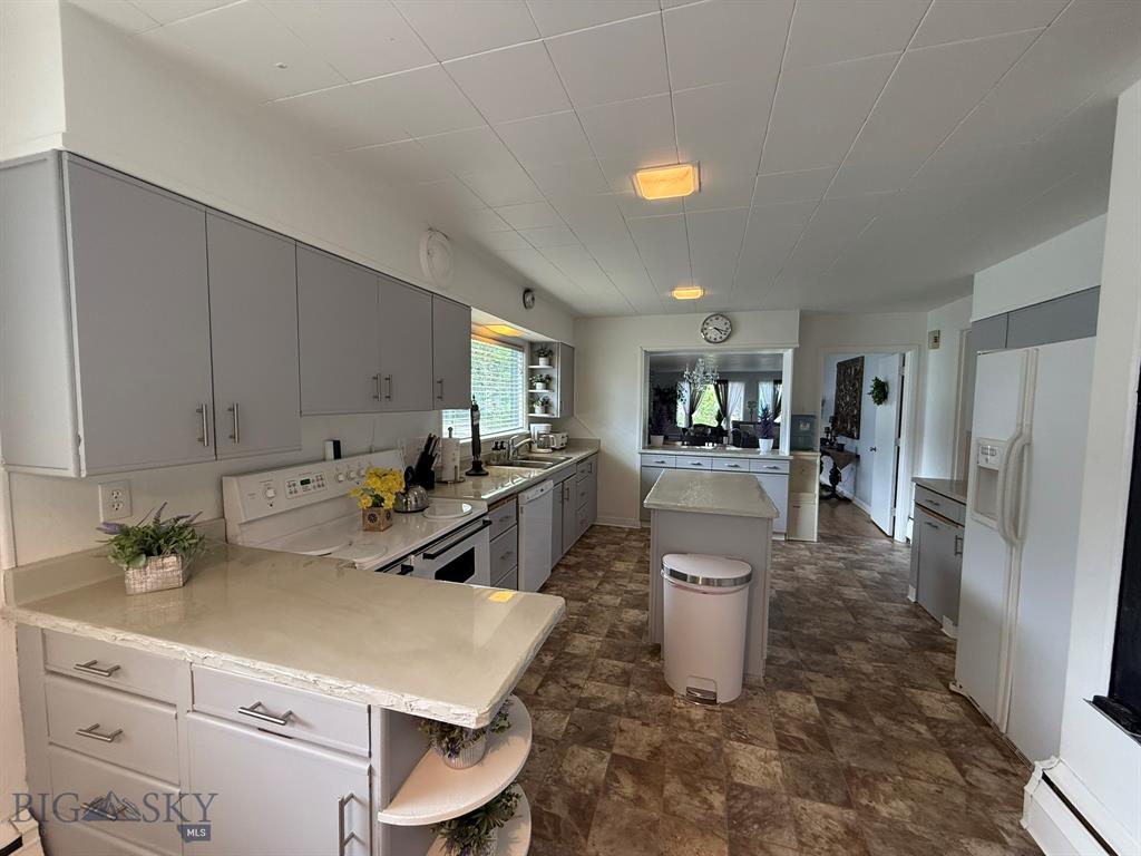 Butte, Montana, 59701, United States, 5 Bedrooms Bedrooms, ,3 BathroomsBathrooms,Residential,For Sale,1981249