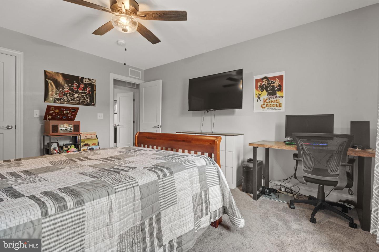 Lititz, Pennsylvania, 17543, United States, 4 Bedrooms Bedrooms, ,3 BathroomsBathrooms,Residential,For Sale,1905987