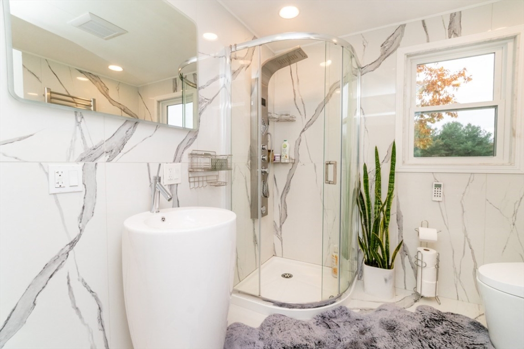 Stoughton, Massachusetts, 02072, United States, 4 Bedrooms Bedrooms, ,3 BathroomsBathrooms,Residential,For Sale,1987663