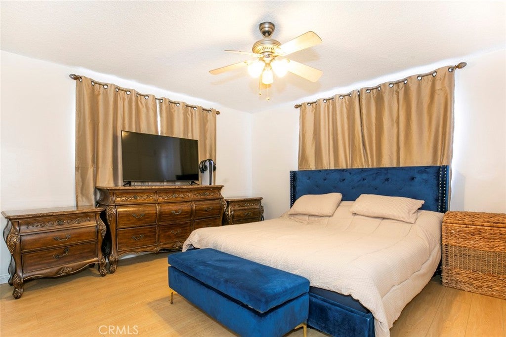 Los Angeles, California, 90027, United States, 2 Bedrooms Bedrooms, ,2 BathroomsBathrooms,Residential,For Sale,1939885