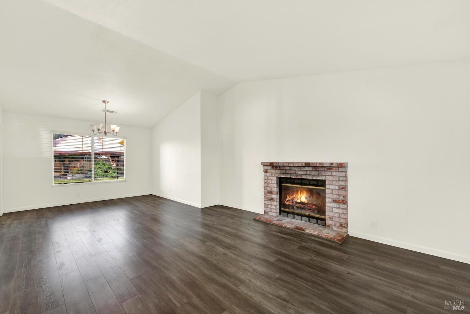 Suisun City, California, 94585, United States, 4 Bedrooms Bedrooms, ,3 BathroomsBathrooms,Residential,For Sale,1989604