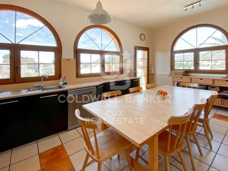 Girona, Empuriabrava, Cap Ras - Creus - Falconera, Empuriabrava, Catalonia, ES, 7 Bedrooms Bedrooms, ,4 BathroomsBathrooms,Residential,For Sale,Girona, Empuriabrava, Cap Ras - Creus - Falconera,1448519