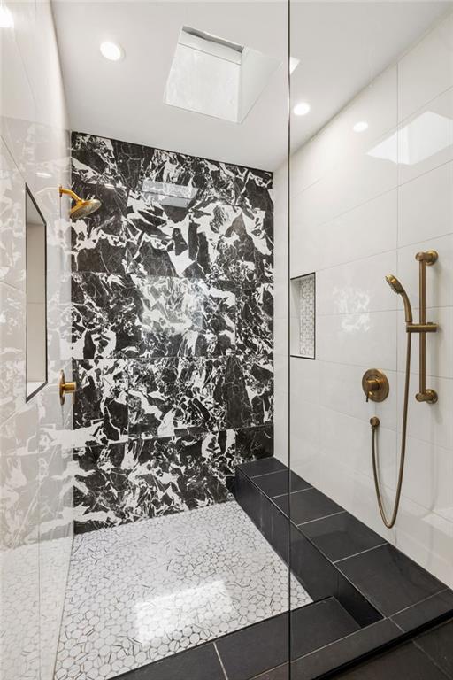 Atlanta, Georgia, 30345, United States, 3 Bedrooms Bedrooms, ,2 BathroomsBathrooms,Residential,For Sale,1942165