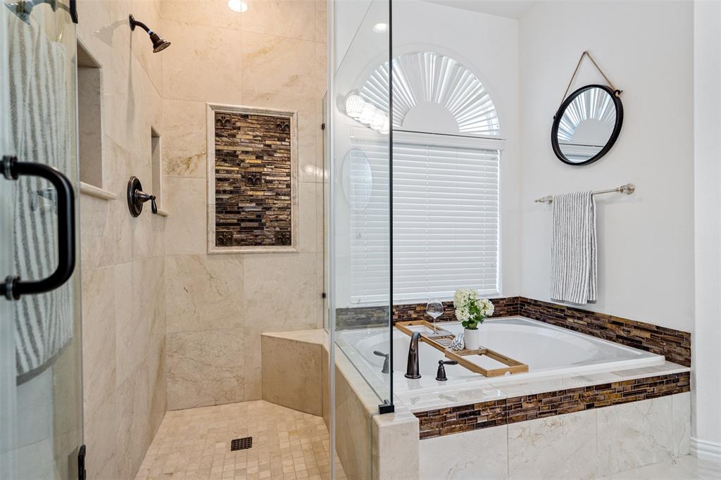 McKinney, Texas, 75072, United States, 5 Bedrooms Bedrooms, ,4 BathroomsBathrooms,Residential,For Sale,1987922