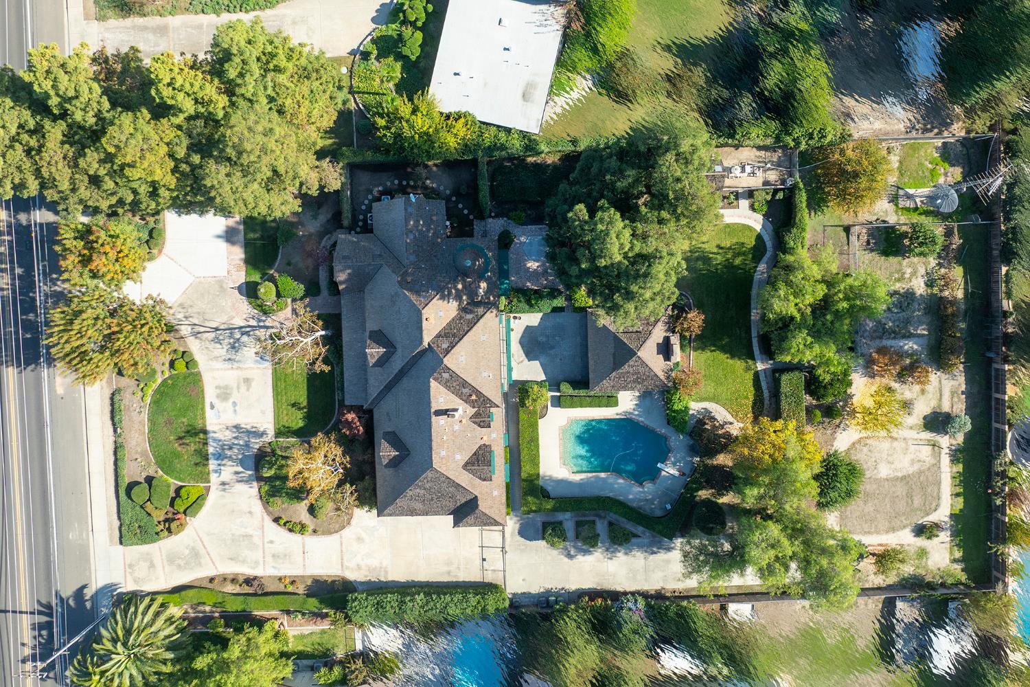 Turlock, California, 95380, United States, 4 Bedrooms Bedrooms, ,5 BathroomsBathrooms,Residential,For Sale,1992358