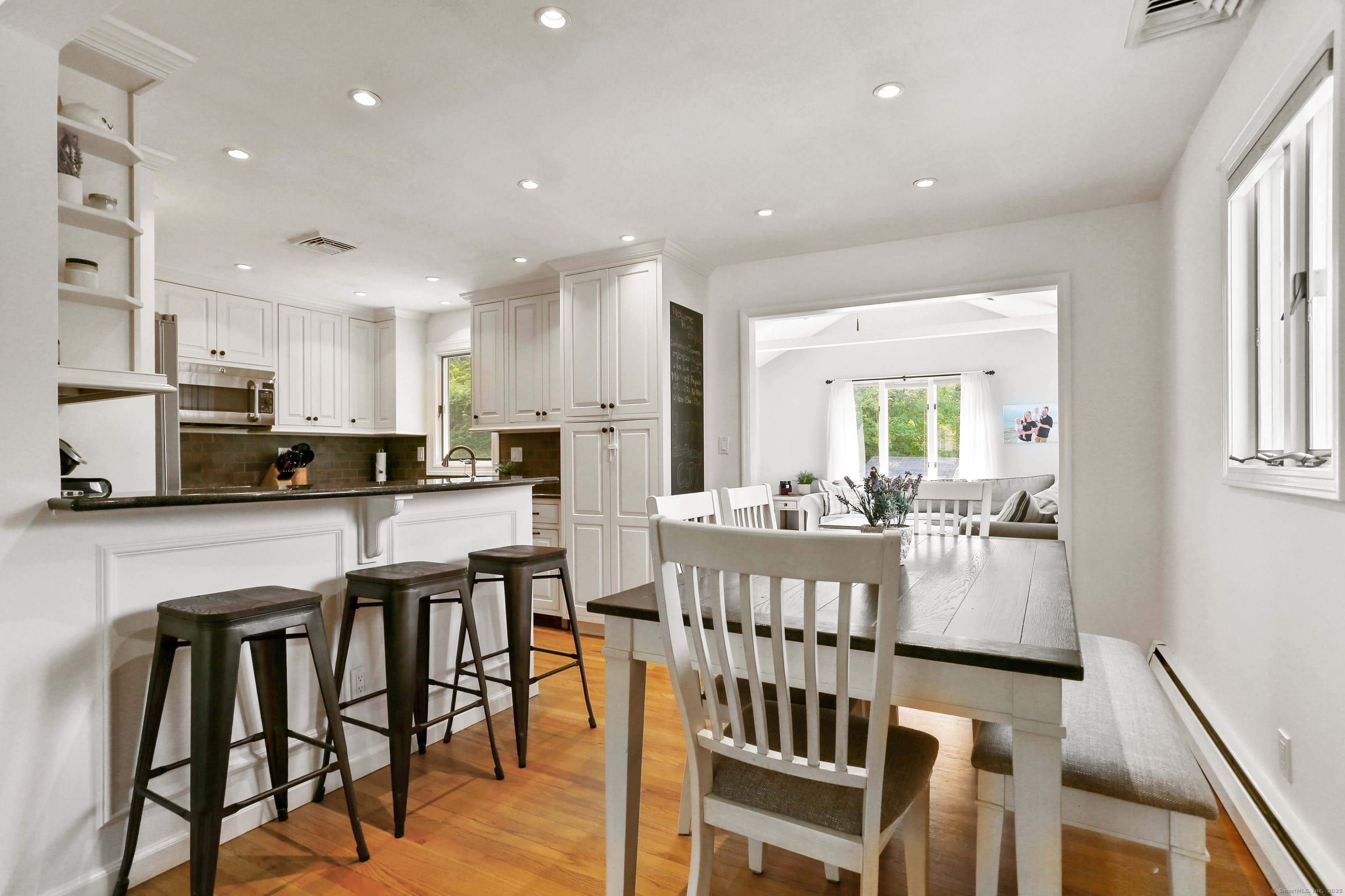 Fairfield, Connecticut, 06824, United States, 3 Bedrooms Bedrooms, ,2 BathroomsBathrooms,Residential,For Sale,1916978