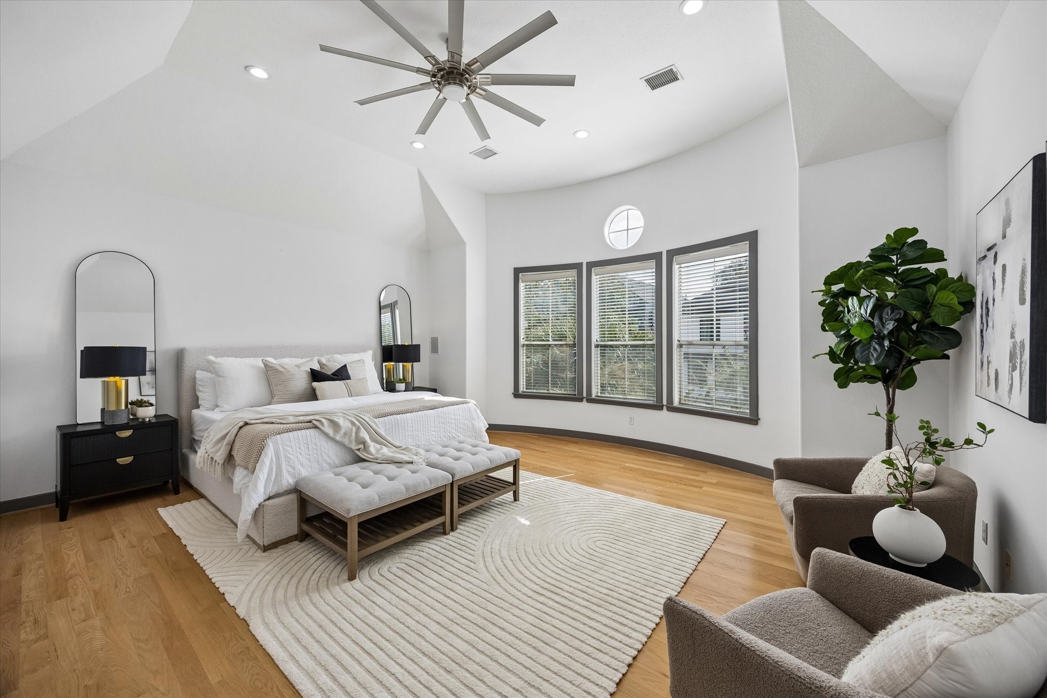  6406 Rodrigo Street B - 物件實景