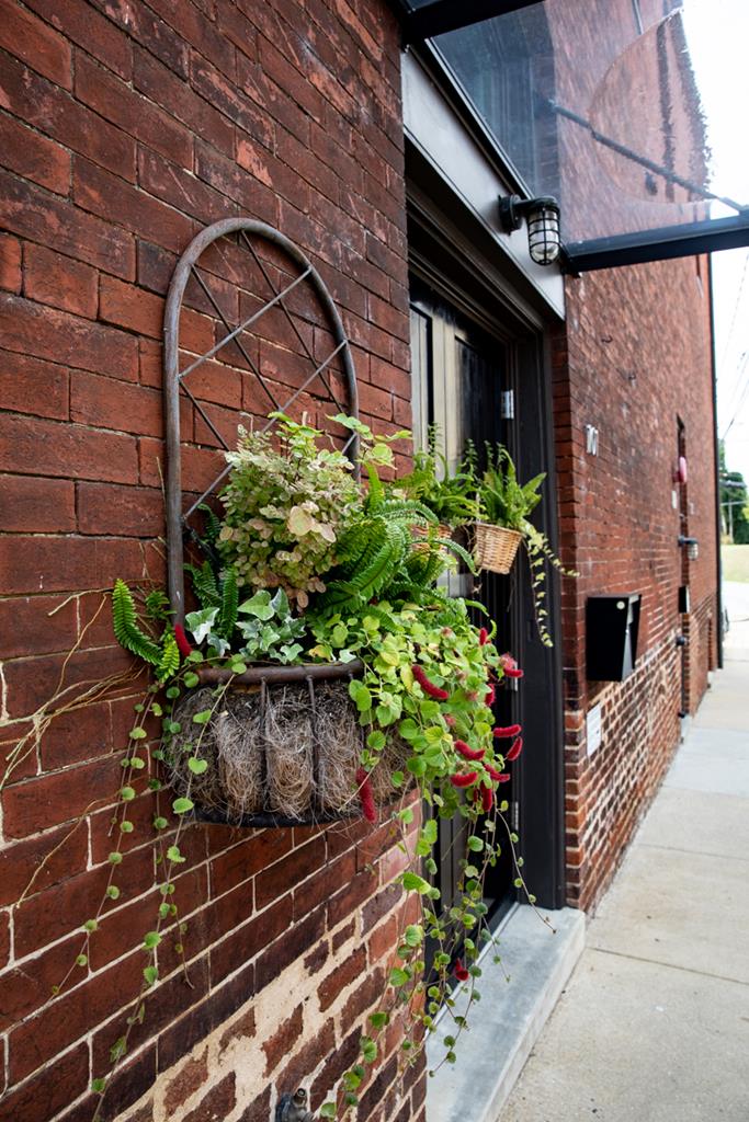 Farmville, Virginia, 23901, United States, 3 Bedrooms Bedrooms, ,3 BathroomsBathrooms,Residential,For Sale,1981165