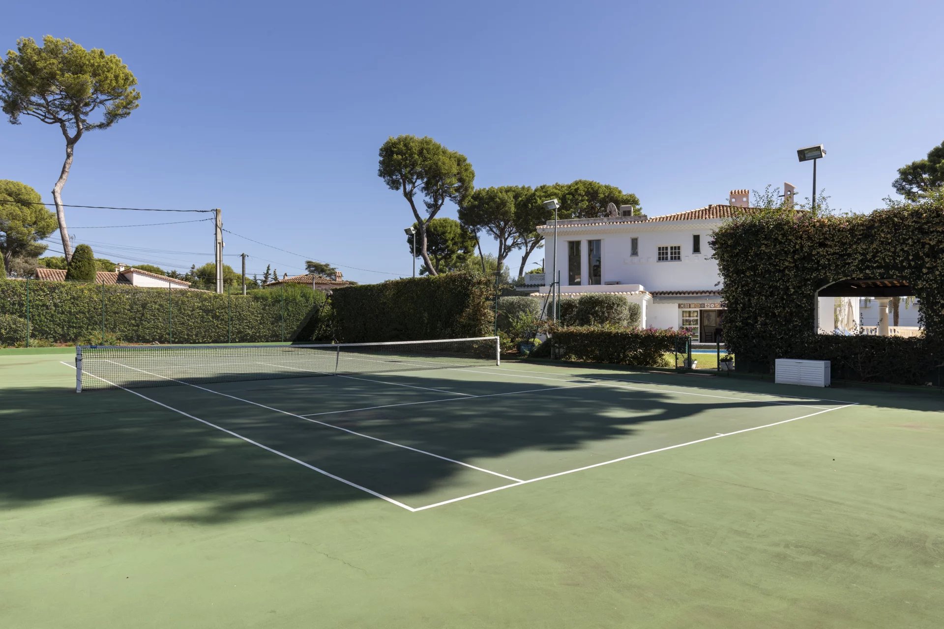 Antibes, Provence-Alpes-Côte d?Azur, 06600, FR, 6 Bedrooms Bedrooms, ,1 BathroomBathrooms,Residential,For Sale,1413850