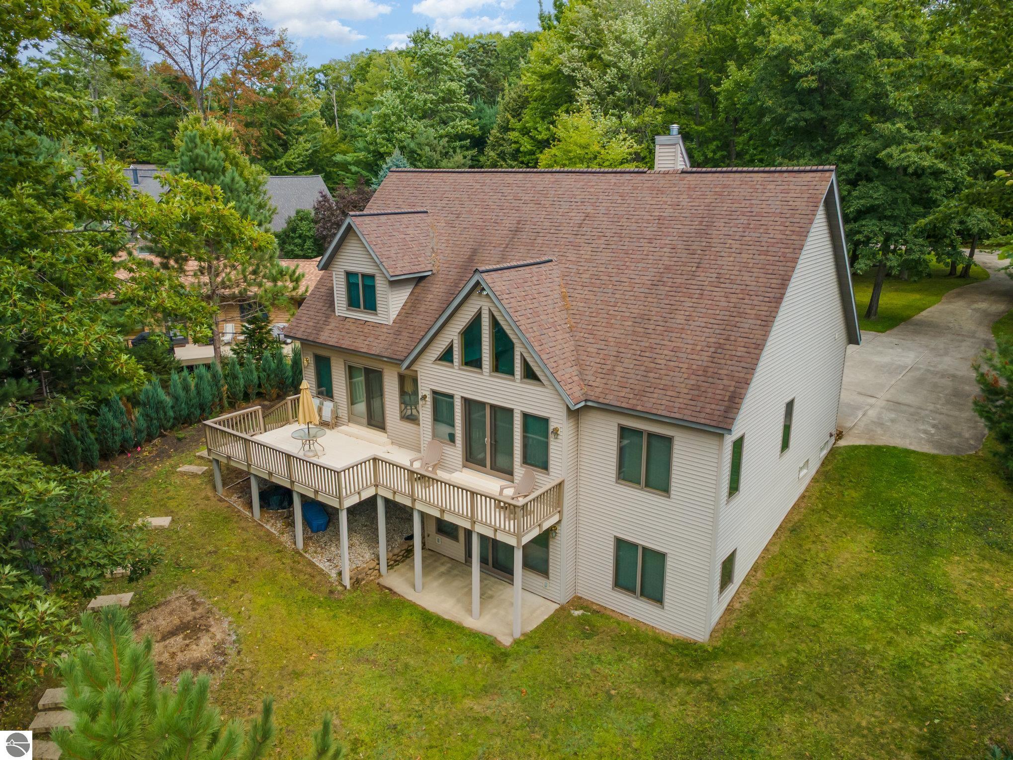 Harrison, Michigan, 48625, United States, 5 Bedrooms Bedrooms, ,4 BathroomsBathrooms,Residential,For Sale,1990816