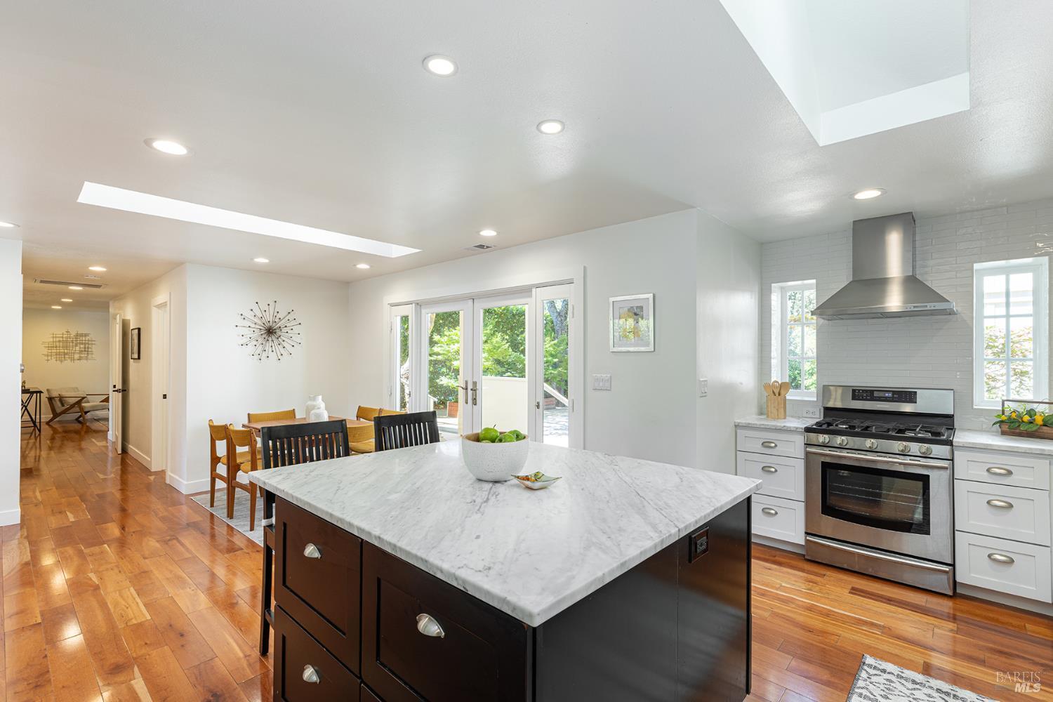 Glen Ellen, California, 95442, United States, 4 Bedrooms Bedrooms, ,3 BathroomsBathrooms,Residential,For Sale,1904205