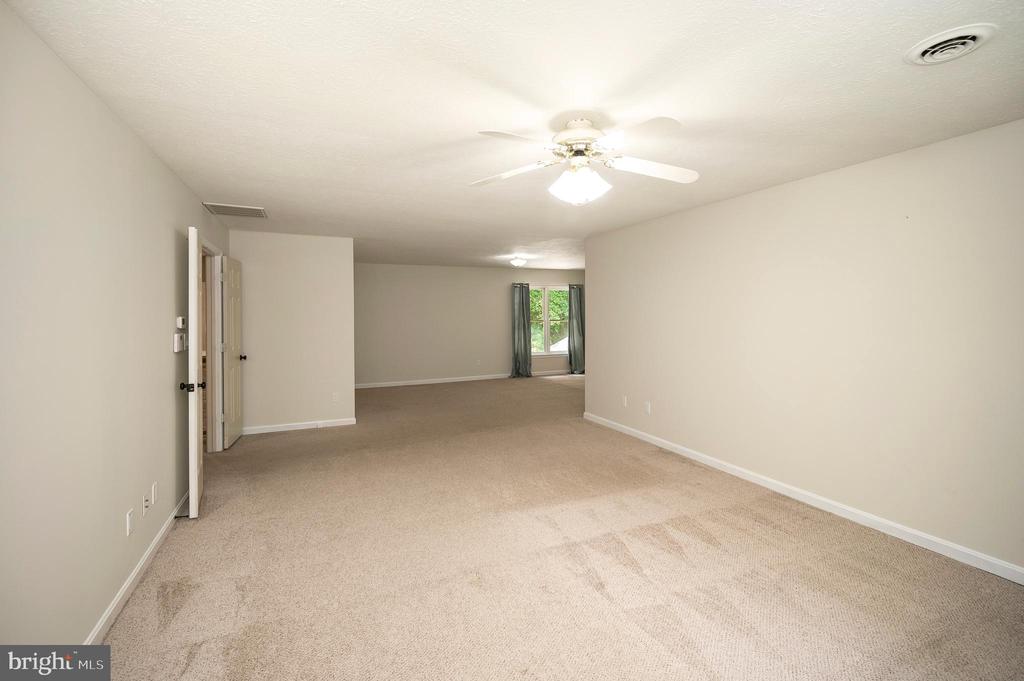 Stafford, Virginia, 22554, United States, 5 Bedrooms Bedrooms, ,4 BathroomsBathrooms,Residential,For Sale,1938309