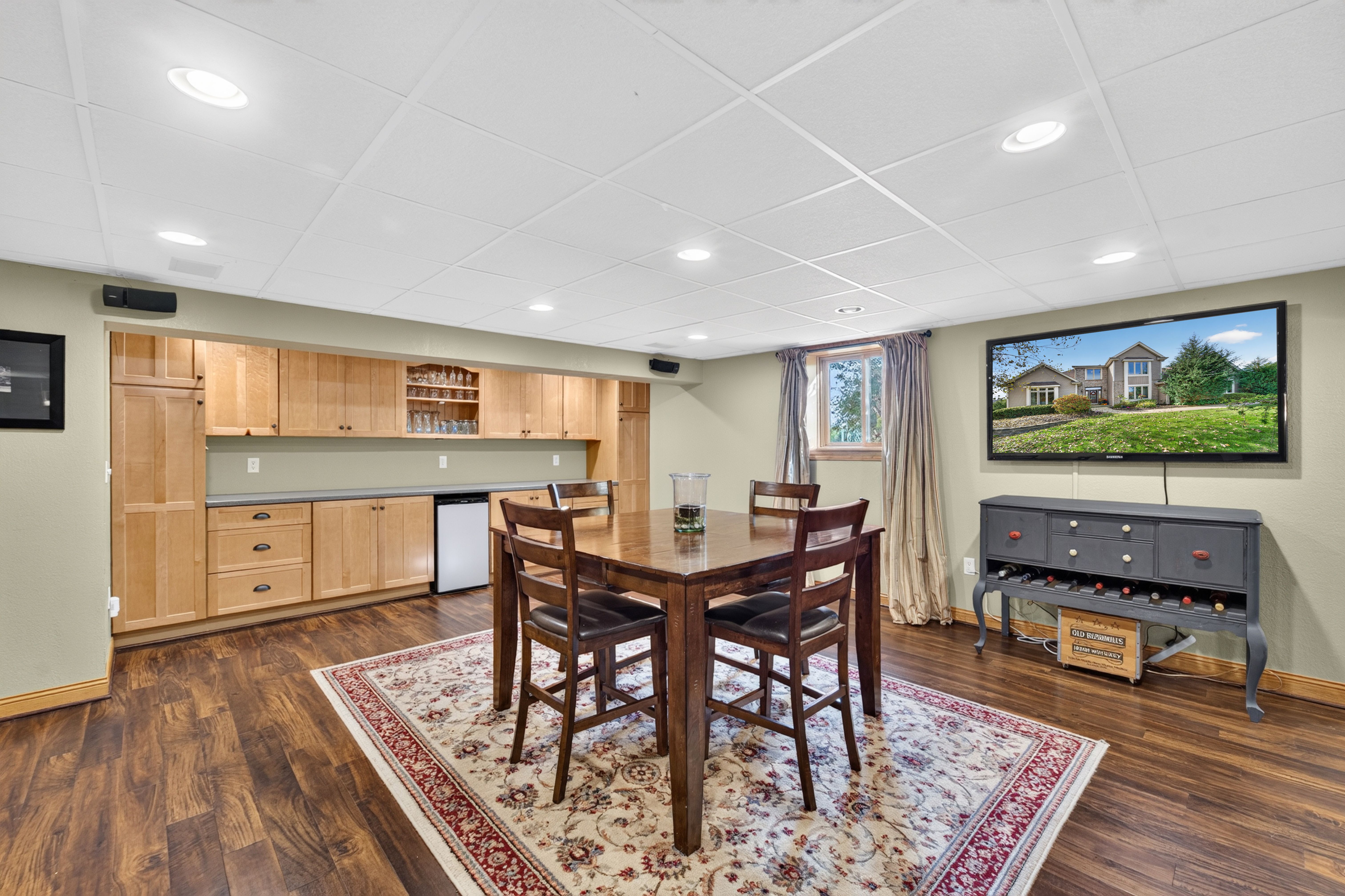  Stunning Pewaukee Residence on Tranquil 1-Acre - 物件實景