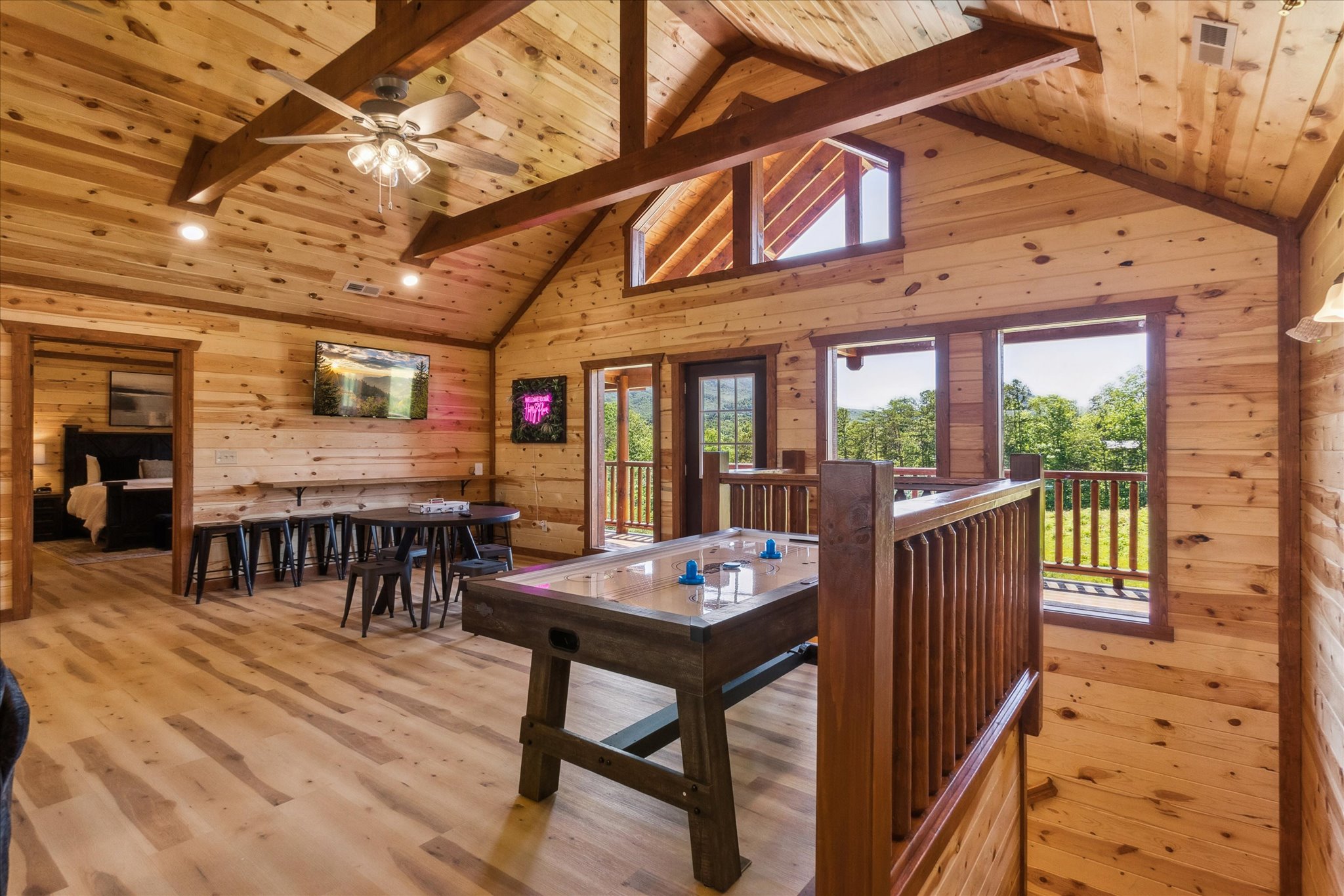 Sevierville, Tennessee, 37876, United States, 8 Bedrooms Bedrooms, ,9 BathroomsBathrooms,Residential,For Sale,1981124