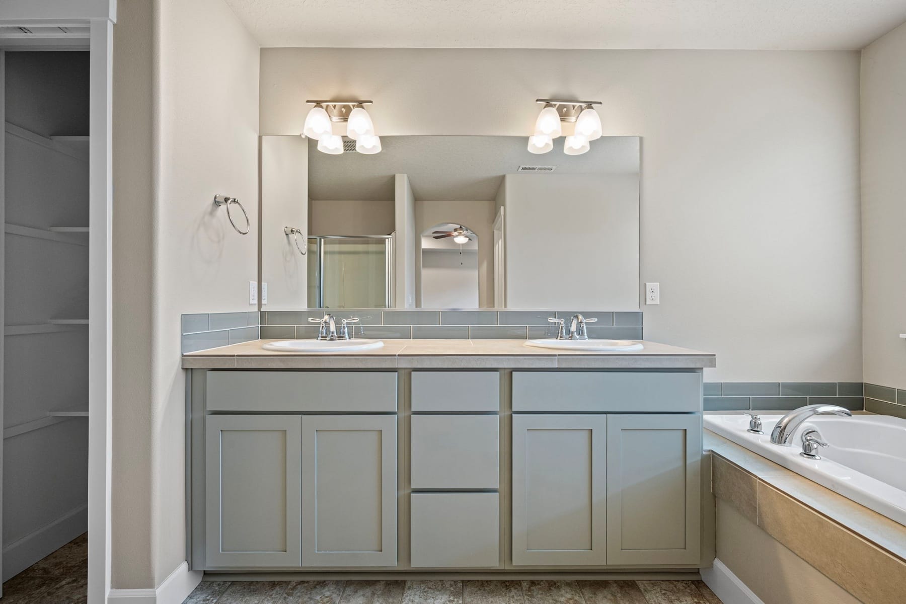  410 S 10TH ST Monroe, OR 97456 - 物件實景
