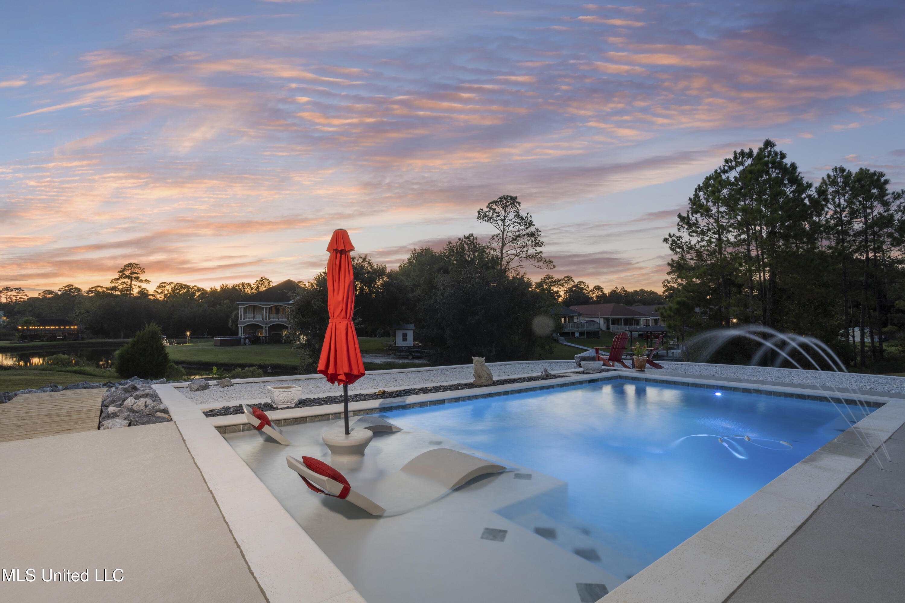 Biloxi, Mississippi, 39532, United States, 3 Bedrooms Bedrooms, ,2 BathroomsBathrooms,Residential,For Sale,1977192