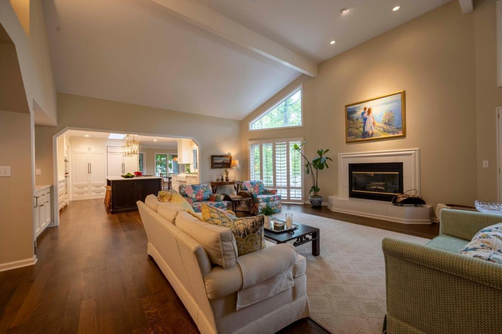 Mendota Heights, Minnesota, 55118, United States, 4 Bedrooms Bedrooms, ,3 BathroomsBathrooms,Residential,For Sale,1836960