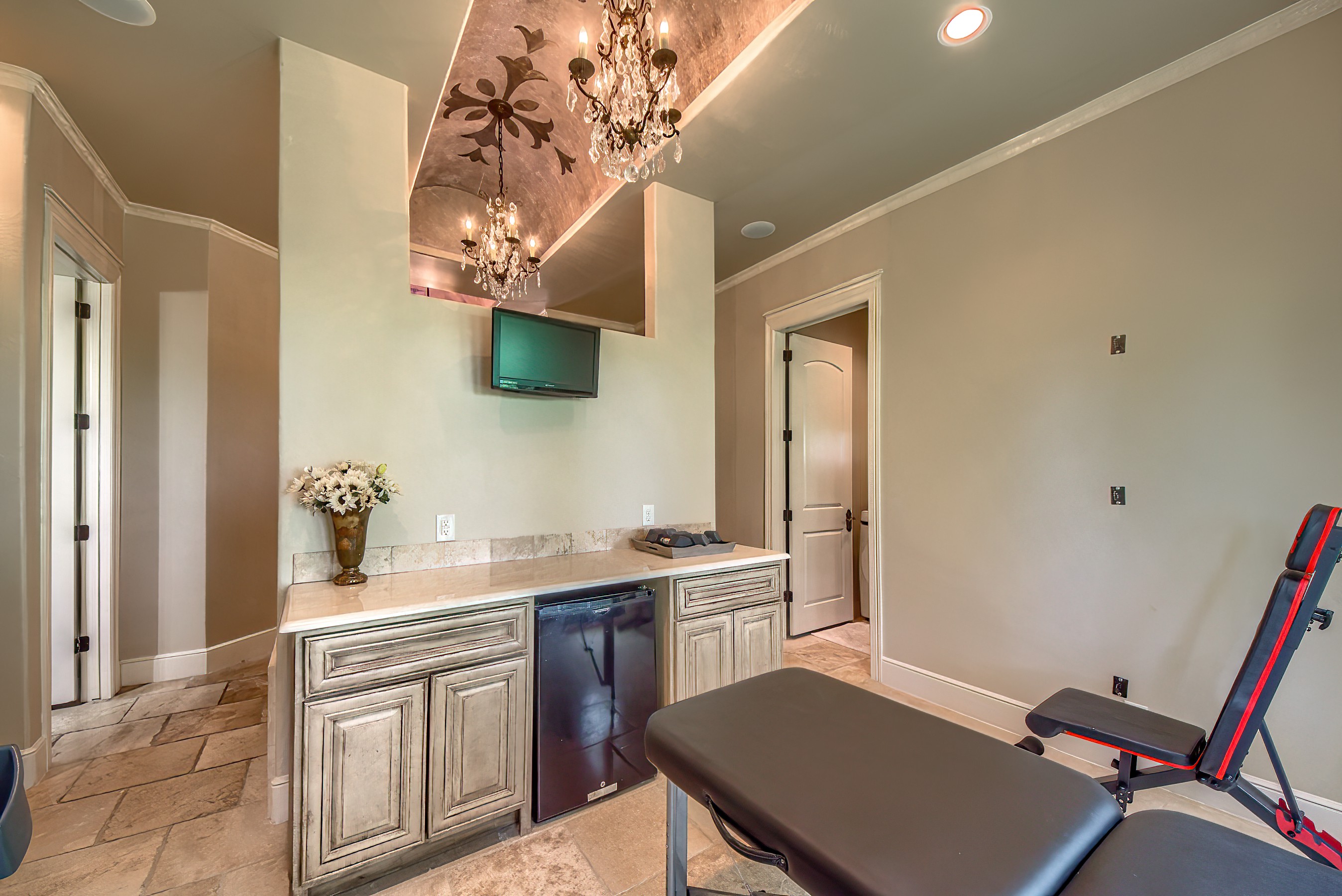 Seguin, Texas, 78155, United States, 7 Bedrooms Bedrooms, ,7 BathroomsBathrooms,Residential,For Sale,1994199