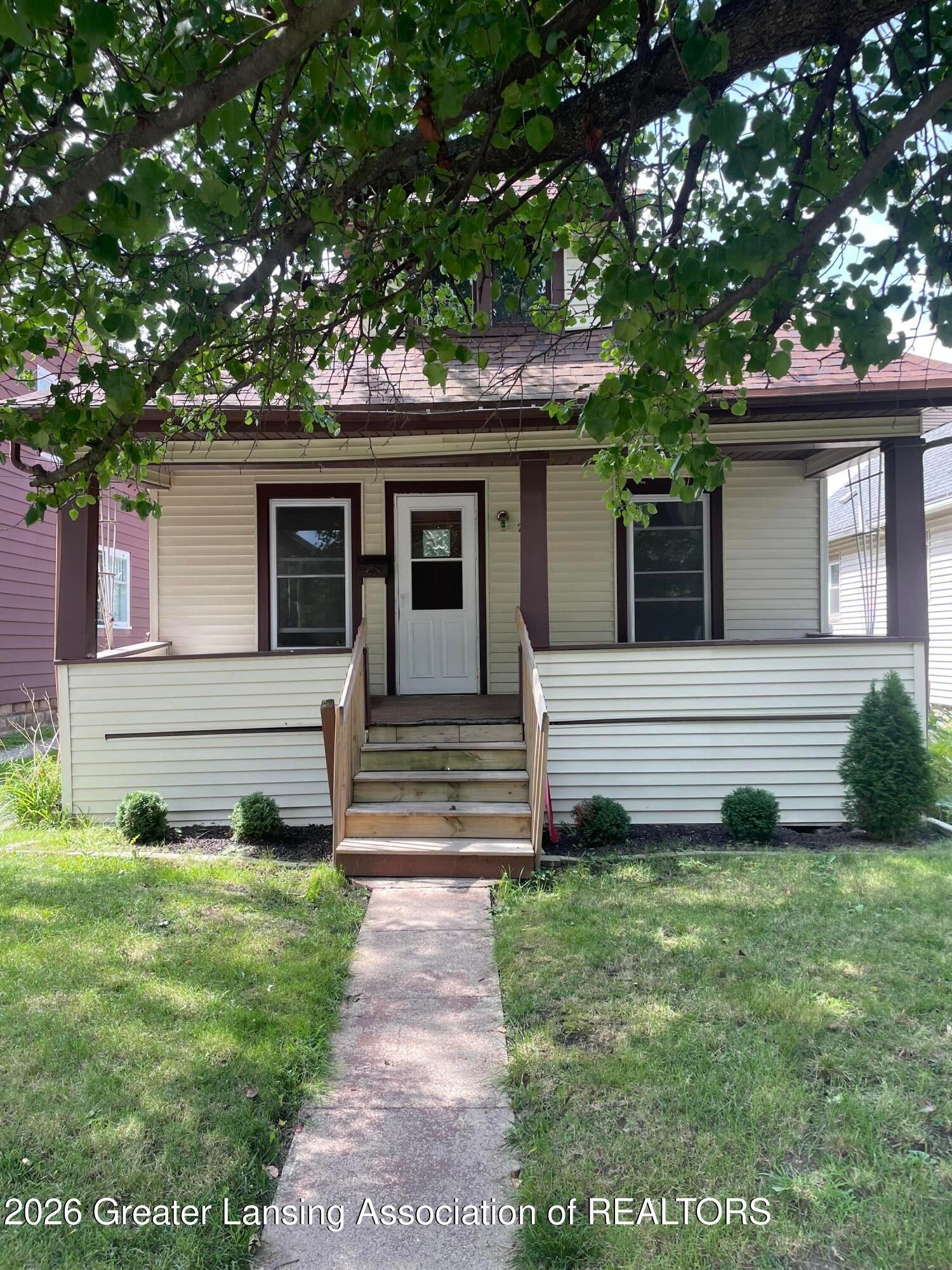 Clemens Ave, Lansing, MI 48912