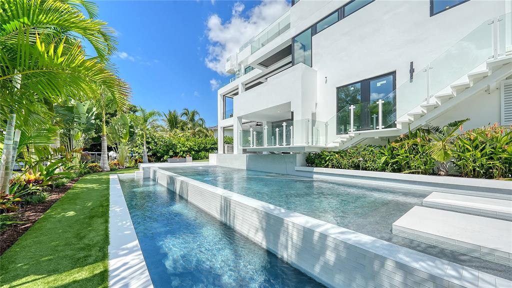 Sarasota, Florida, 34239, United States, 5 Bedrooms Bedrooms, ,8 BathroomsBathrooms,Residential,For Sale,1868707
