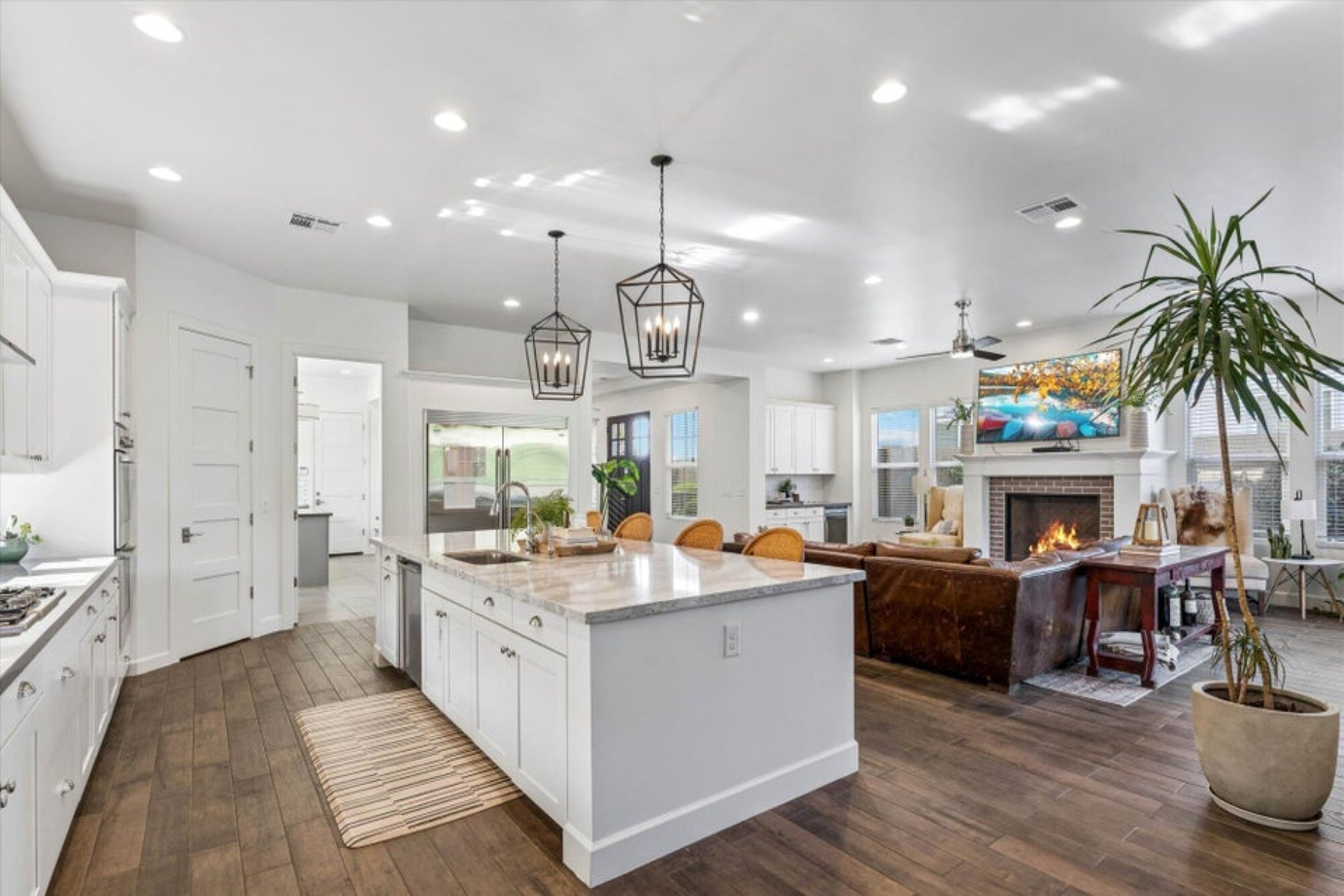  3829 E Crittenden Lane, Phoenix, AZ 85018 - 物件實景