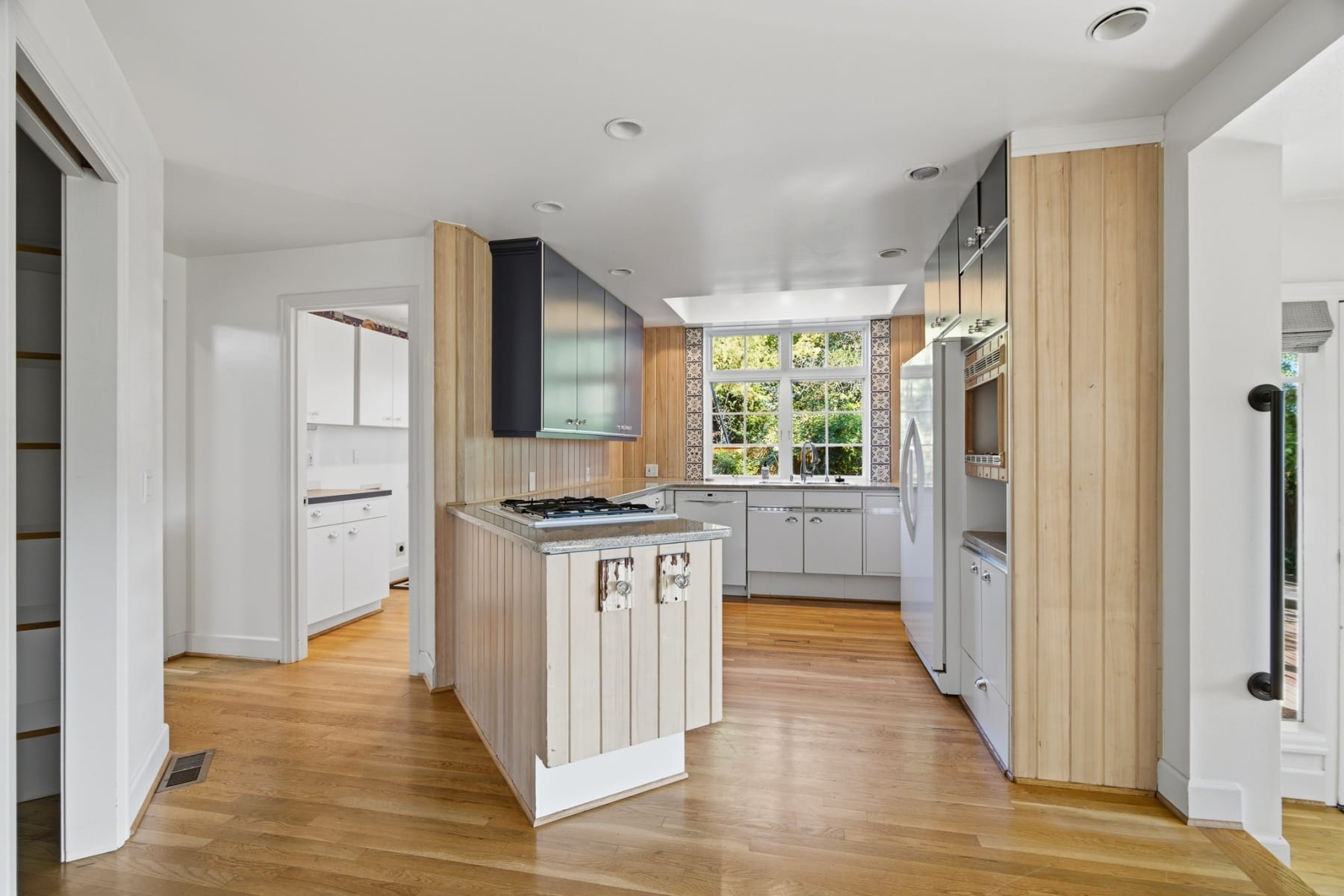 3750 UPPER DR Lake Oswego, OR 97035 - 物件實景