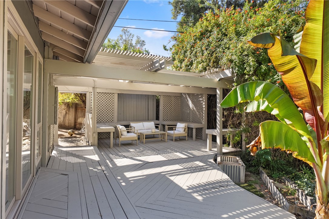 Riverside, California, 92506, United States, 3 Bedrooms Bedrooms, ,1 BathroomBathrooms,Residential,For Sale,1988084