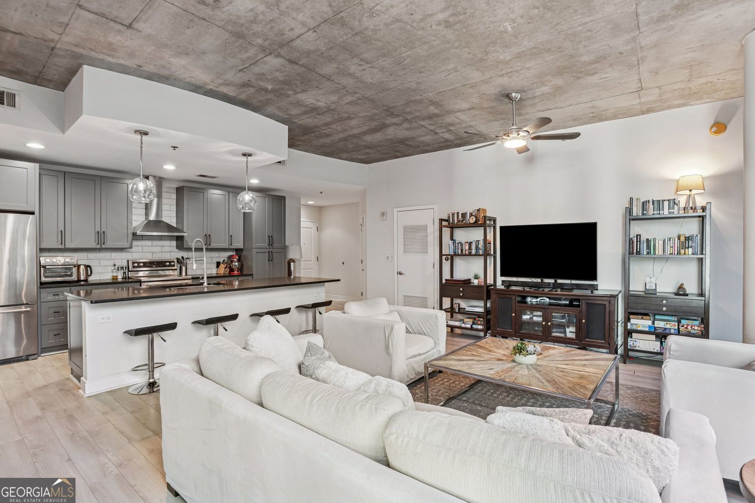 Atlanta, Georgia, 30309, United States, 2 Bedrooms Bedrooms, ,2 BathroomsBathrooms,Residential,For Sale,1964227