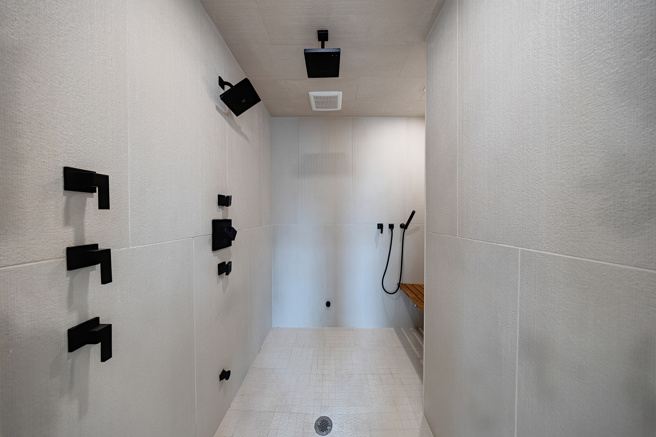 Striking Contemporary Design and Thoughtful Craftsmanship - 物件實景