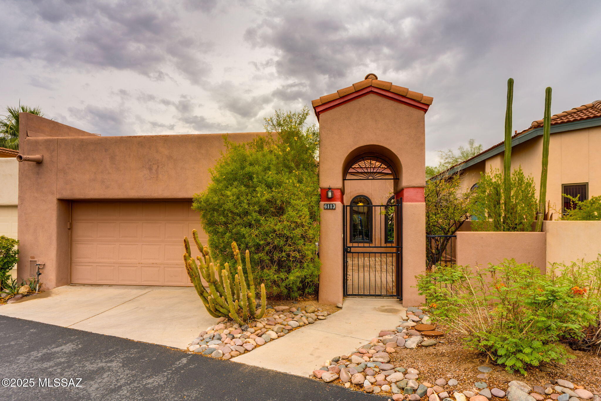Tucson, Arizona, 85718, United States, 3 Bedrooms Bedrooms, ,2 BathroomsBathrooms,Residential,For Sale,1891107