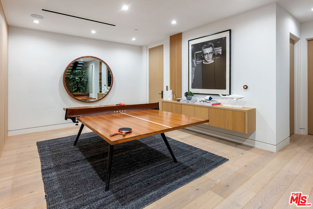 Malibu, California, 90265, United States, 5 Bedrooms Bedrooms, ,10 BathroomsBathrooms,Residential,For Sale,1707540