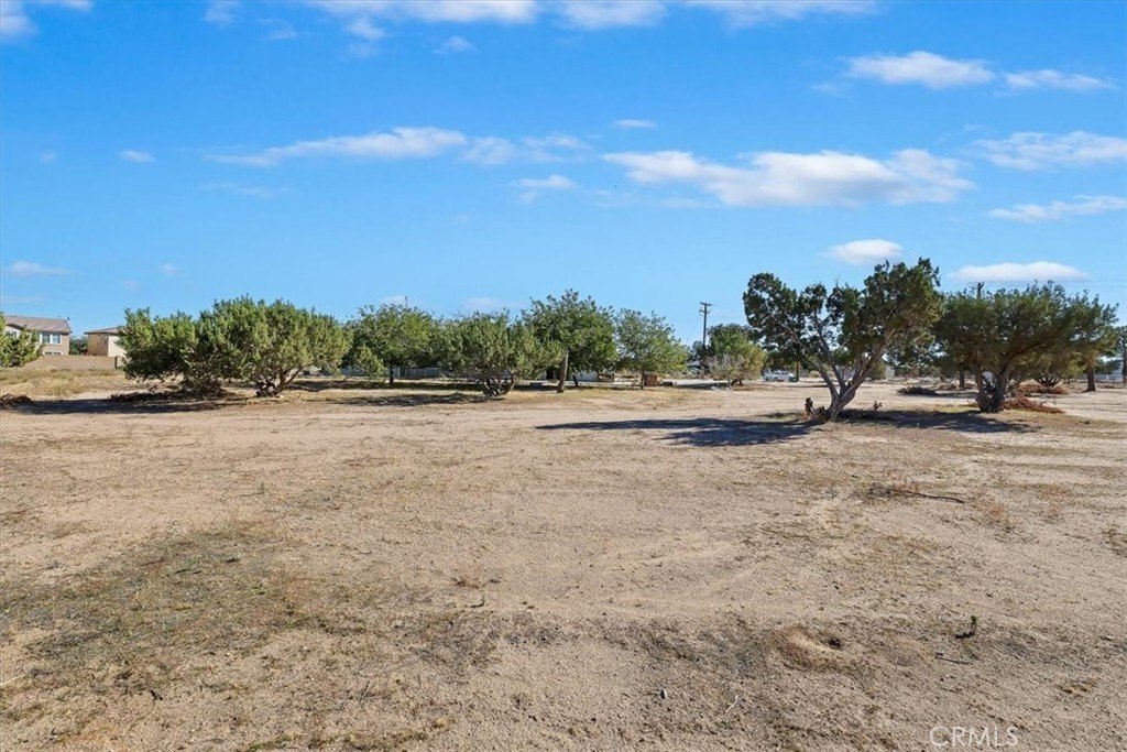 Hesperia, California, 92344, United States, 4 Bedrooms Bedrooms, ,2 BathroomsBathrooms,Residential,For Sale,1992060